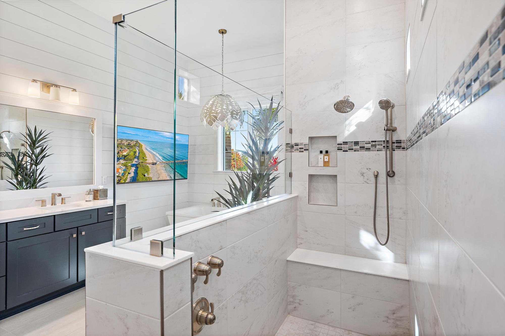 20181 SE Bridgewater Drive