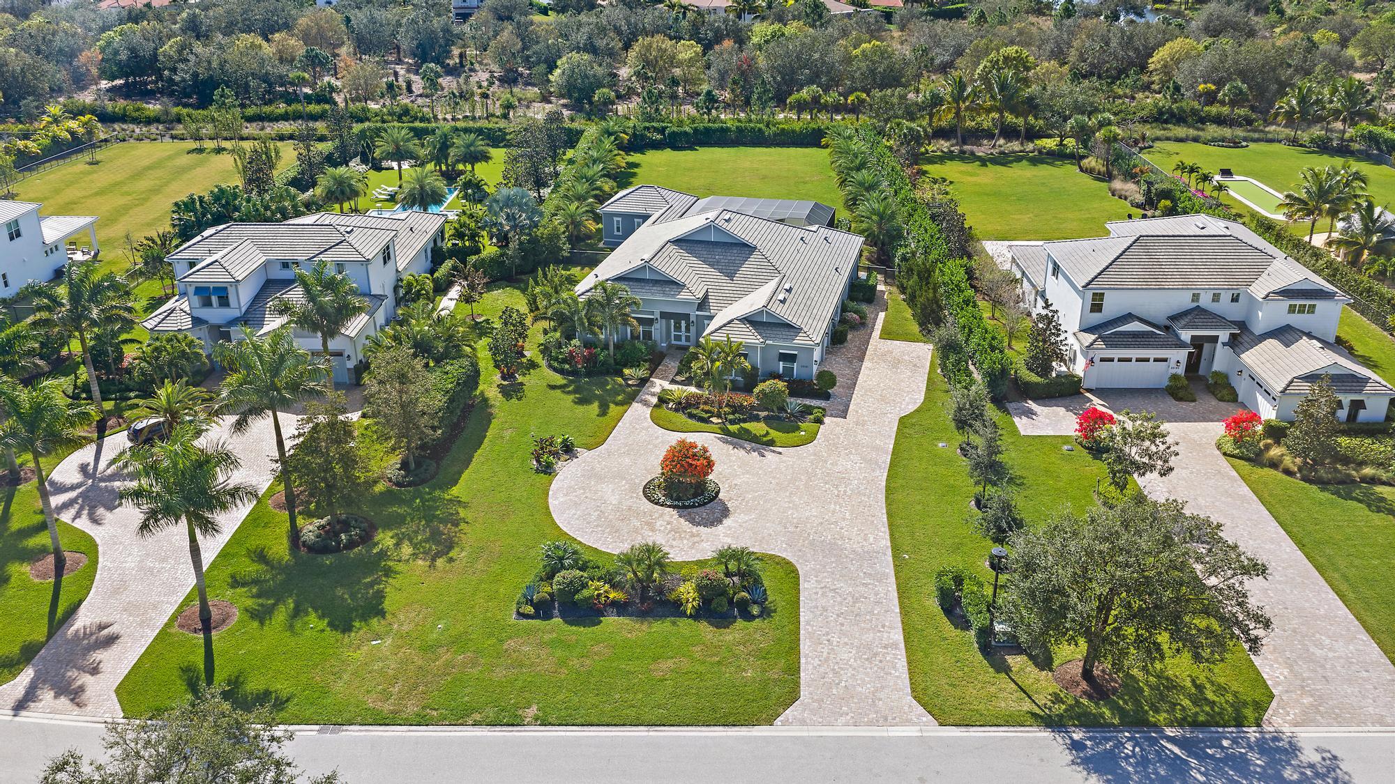 20181 SE Bridgewater Drive