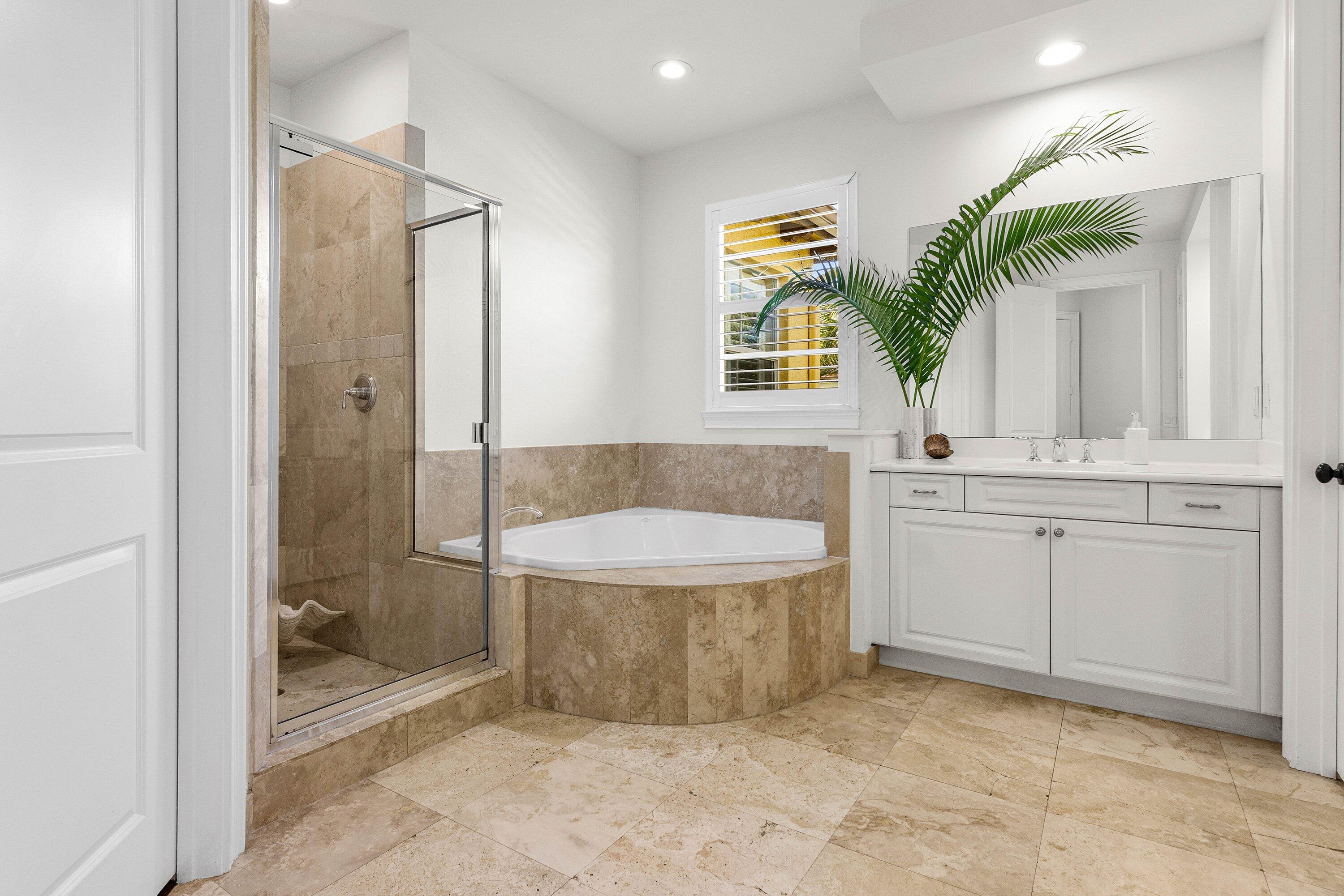 100 Via Floresta Drive, Boca Raton