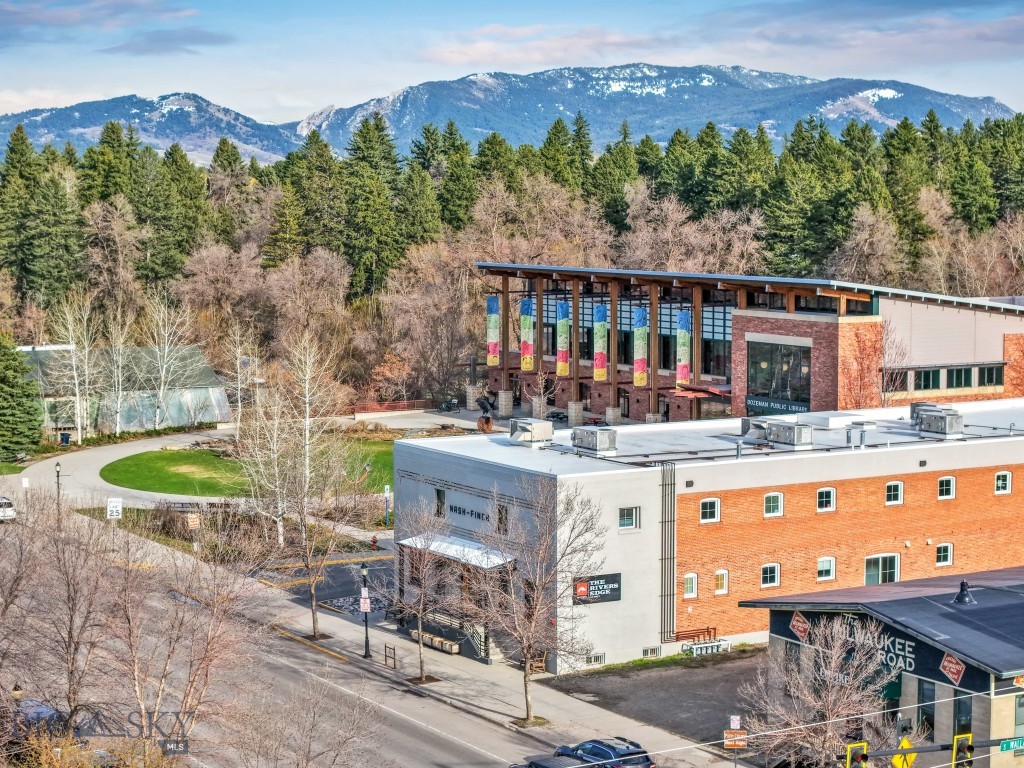 612 East Main Street