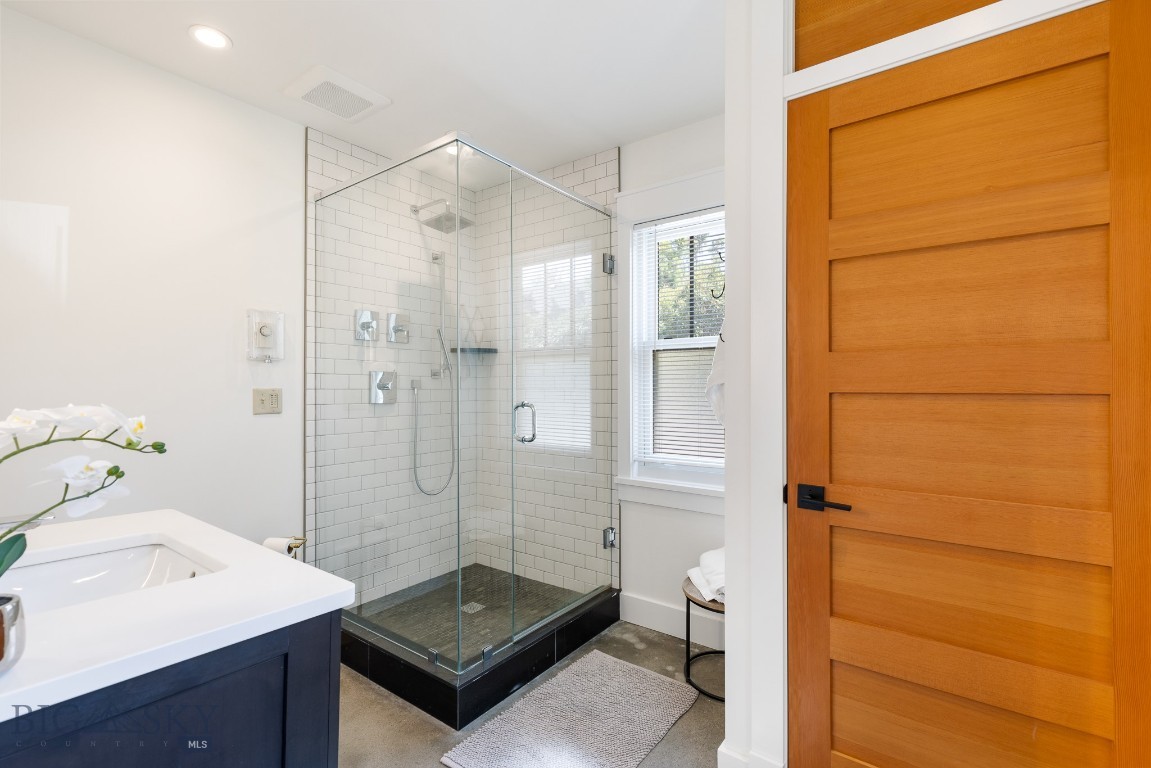 209 S Willson B