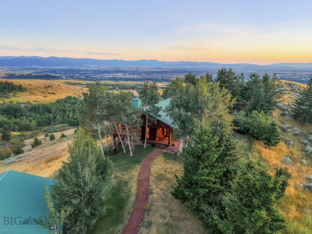 8906 Gold Dust Trail