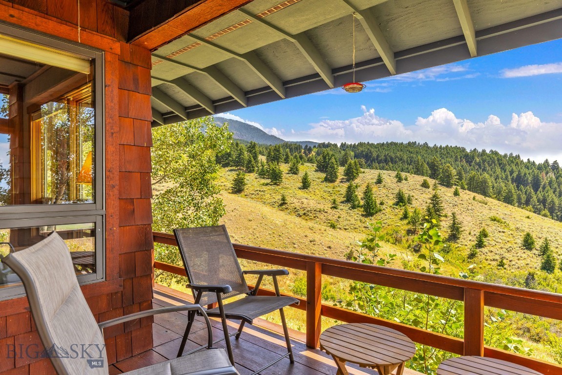 8906 Gold Dust Trail