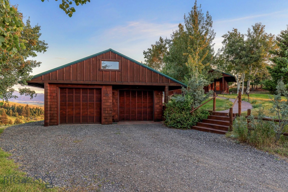 8906 Gold Dust Trail