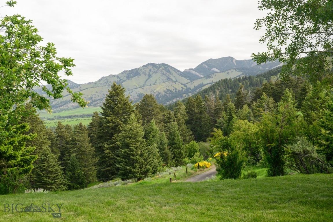 8906 Gold Dust Trail