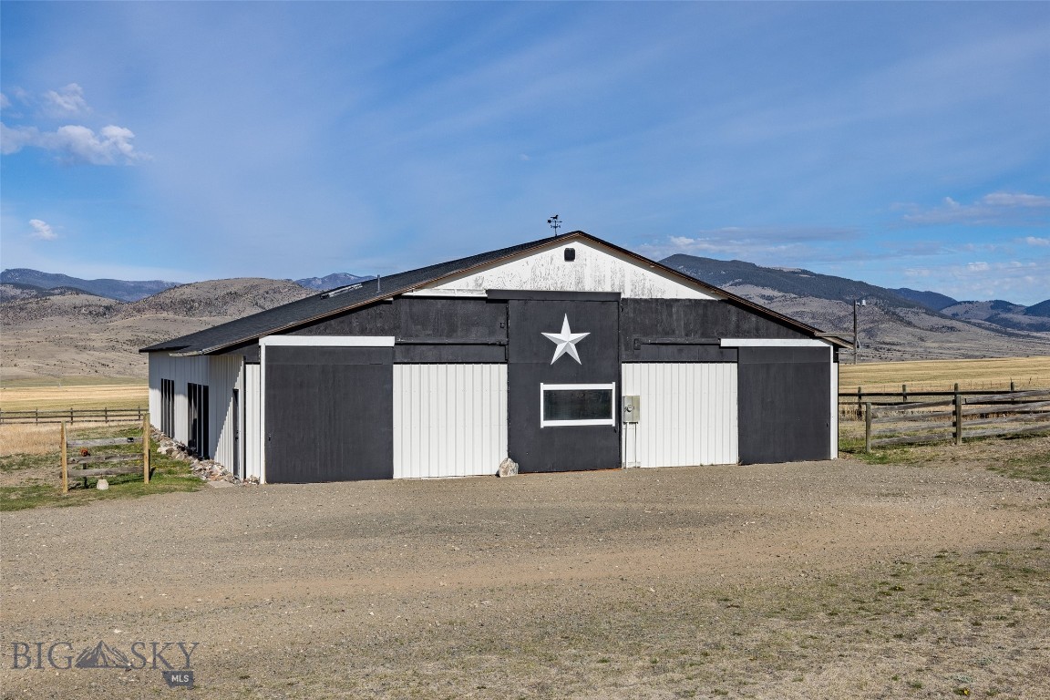 618 Whitetail Road