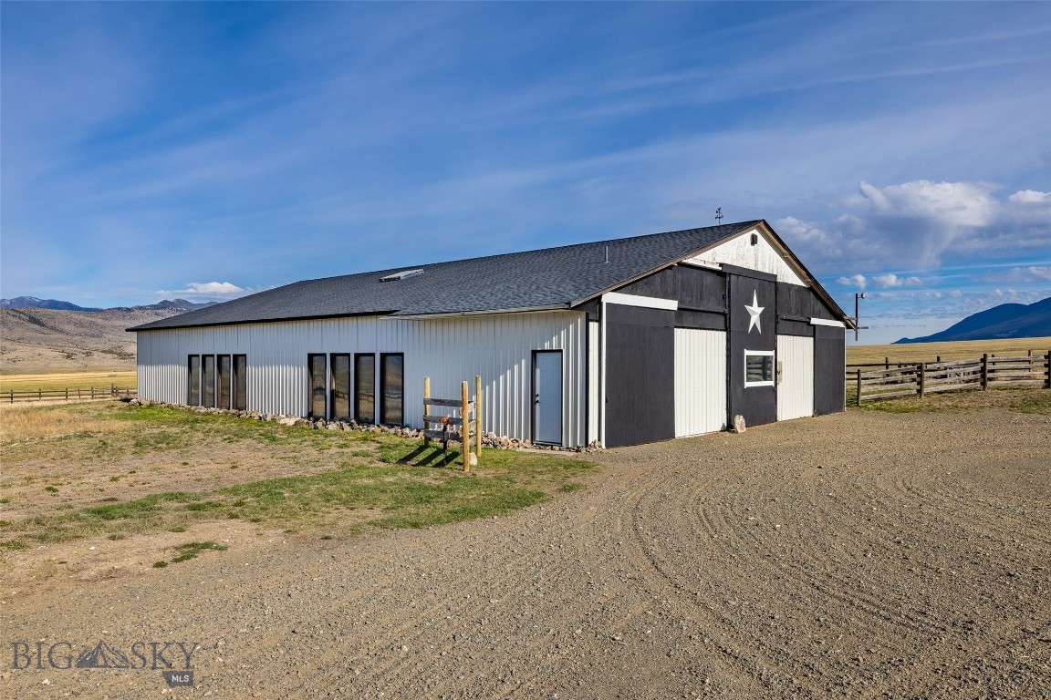 618 Whitetail Road