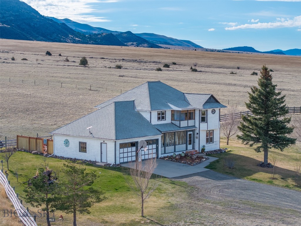 618 Whitetail Road