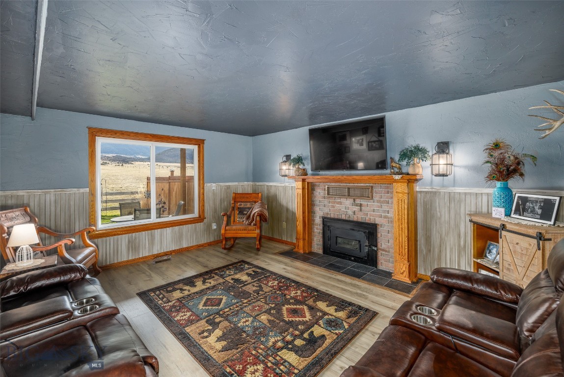 618 Whitetail Road