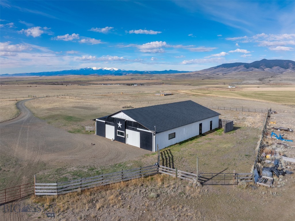 618 Whitetail Road