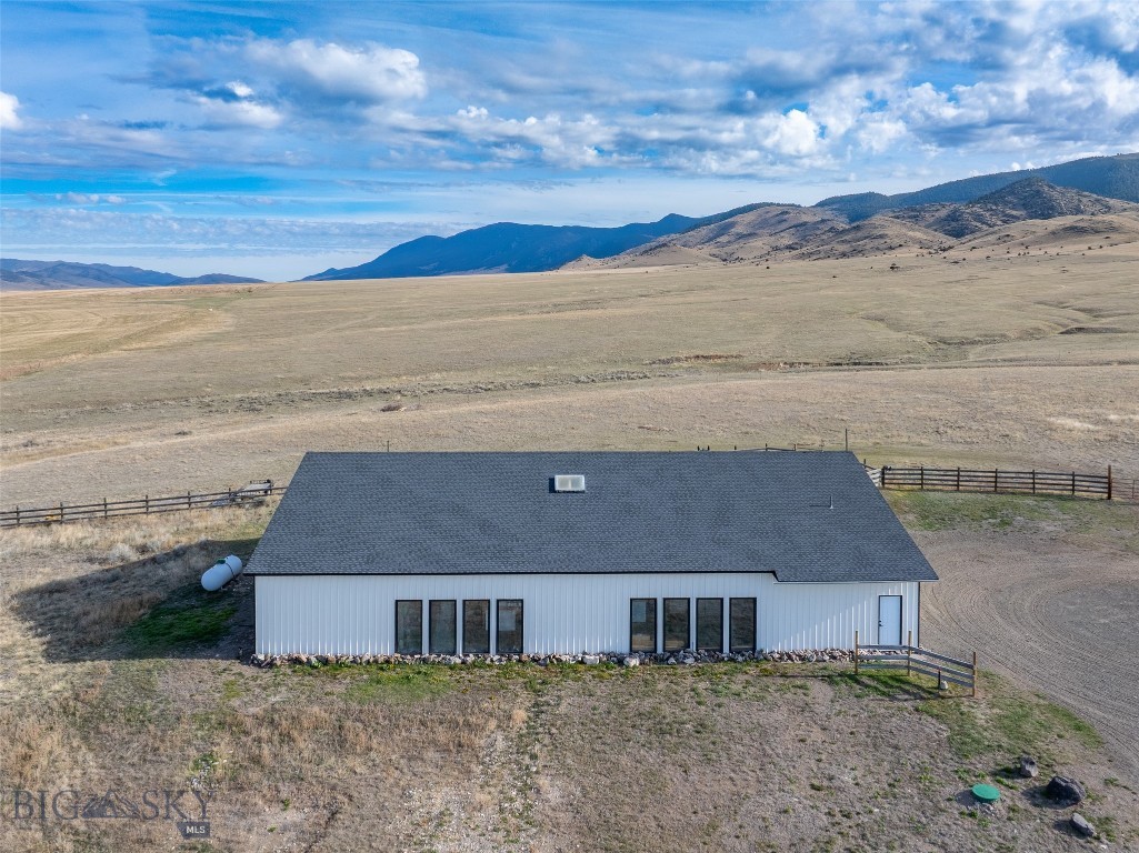 618 Whitetail Road