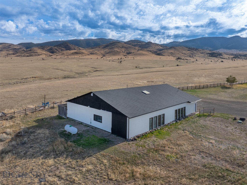 618 Whitetail Road