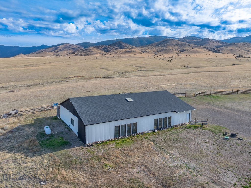 618 Whitetail Road