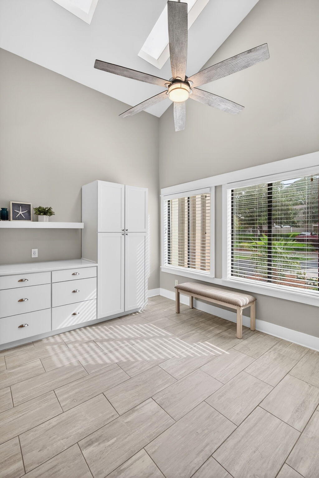 512 Magnolia Place 512