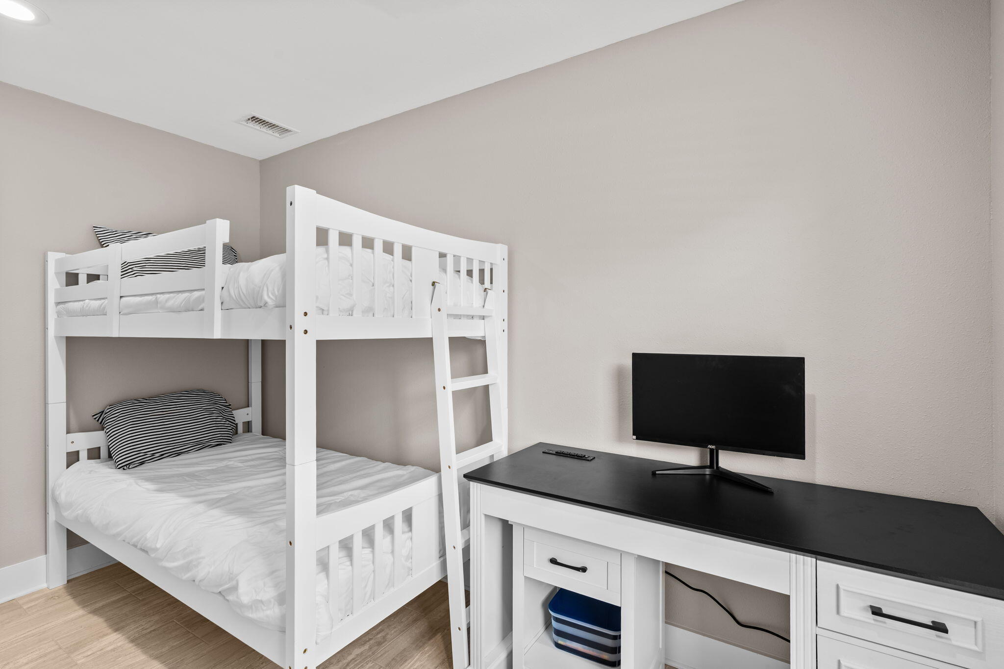 512 Magnolia Place 512