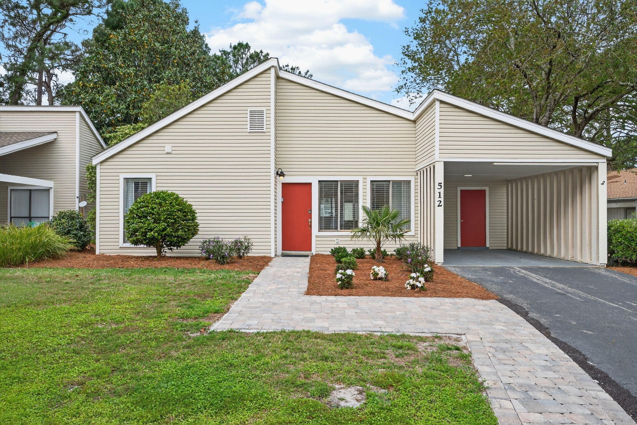 512 Magnolia Place 512