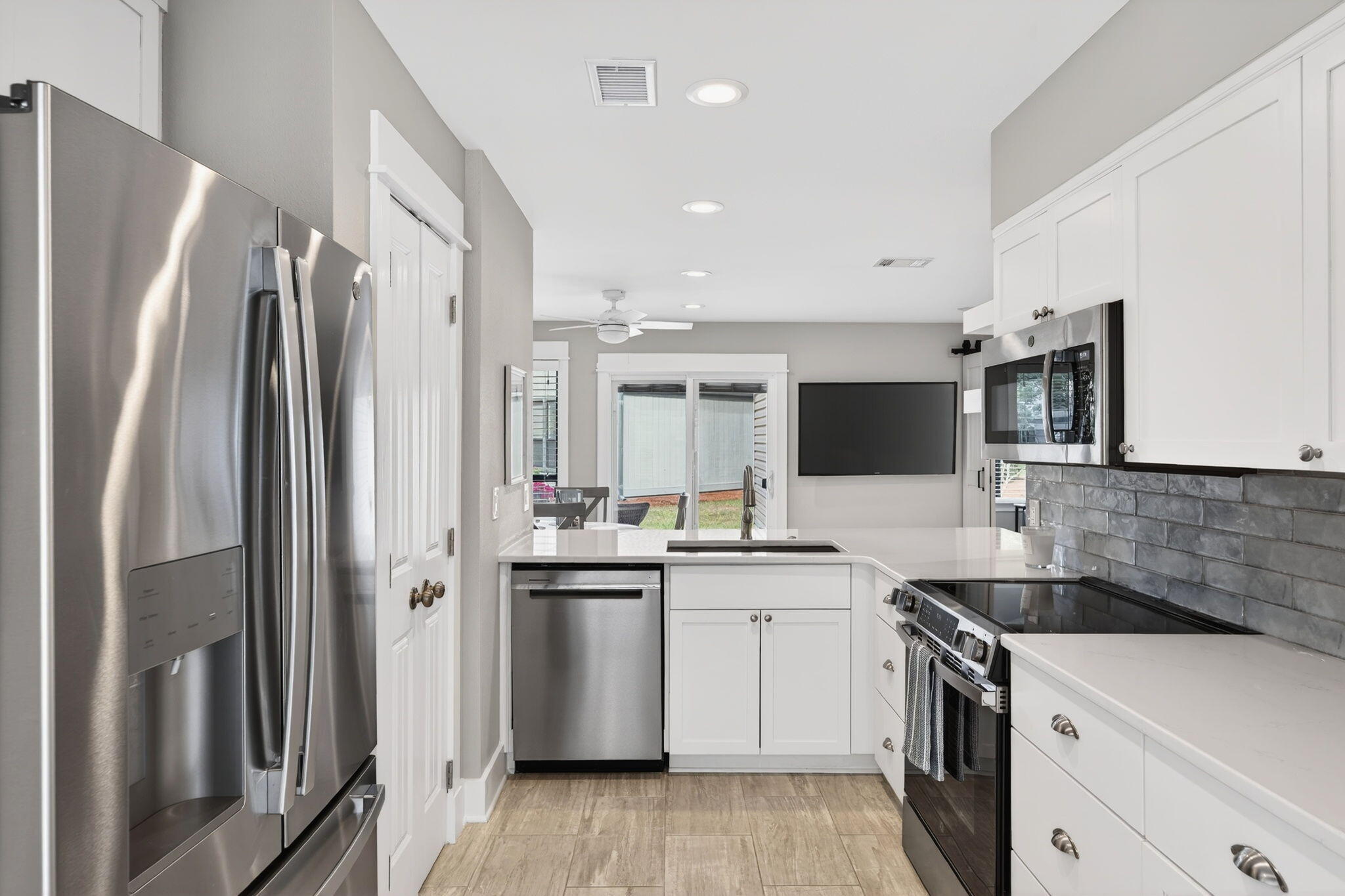 512 Magnolia Place 512