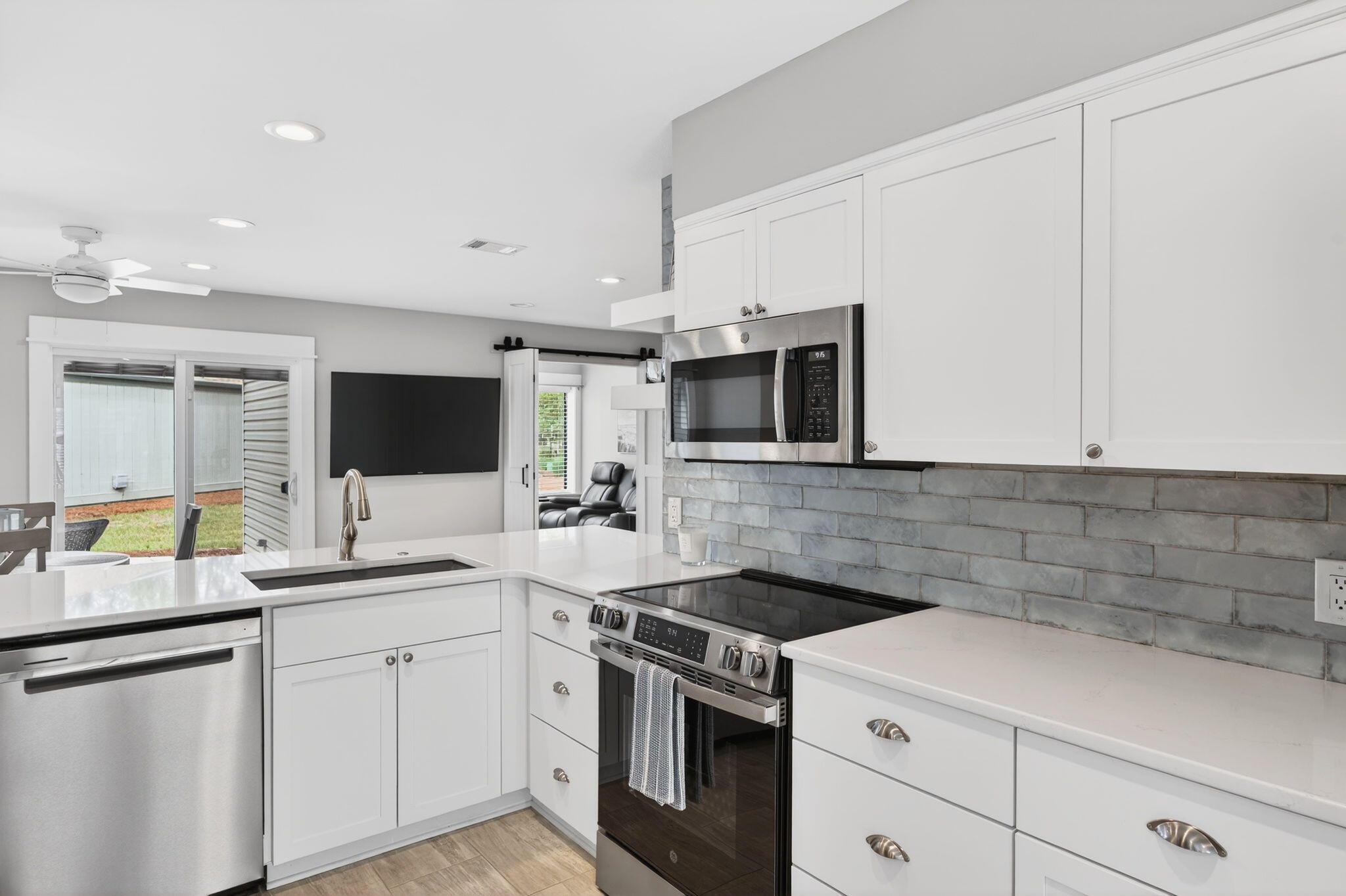 512 Magnolia Place 512