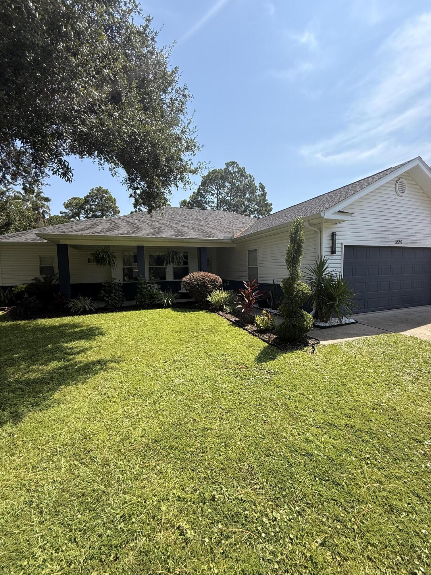 224 Rivercrest Circle