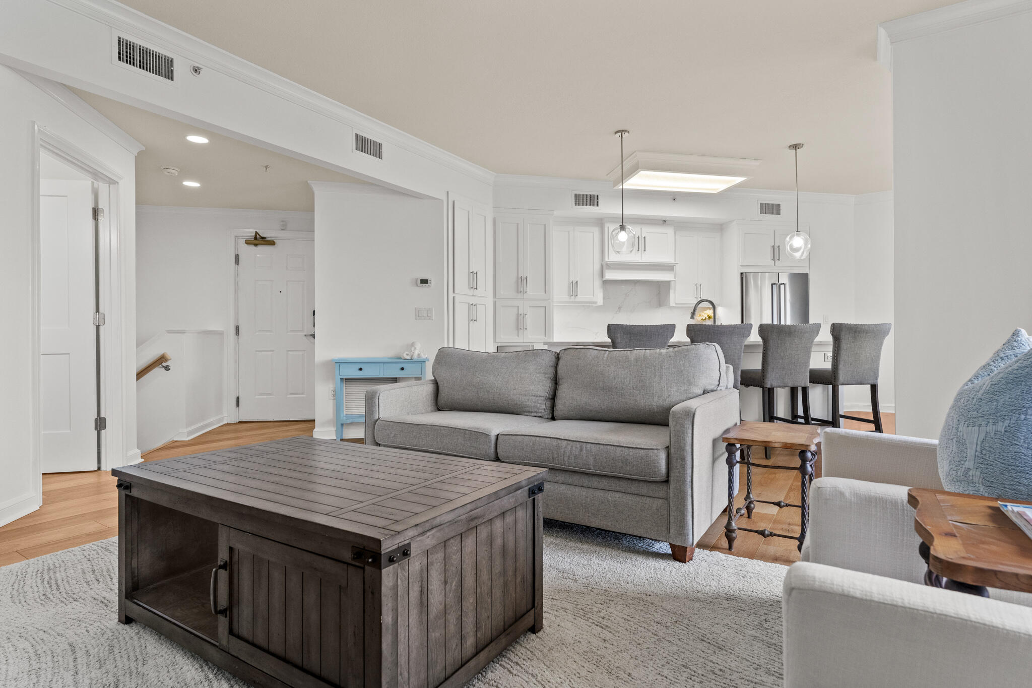 4503 Southwinds Drive, 4503