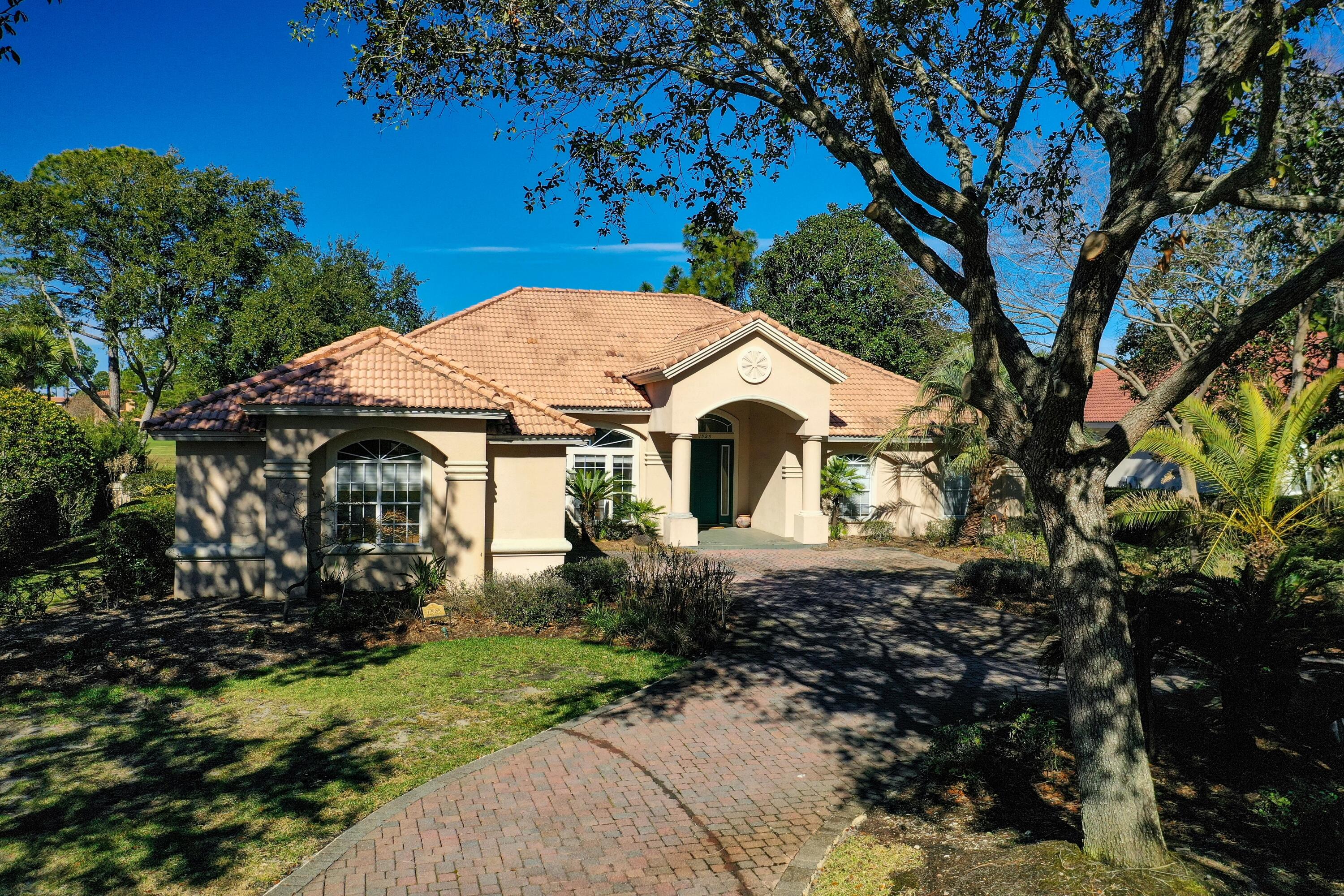 1525 Island Green Drive