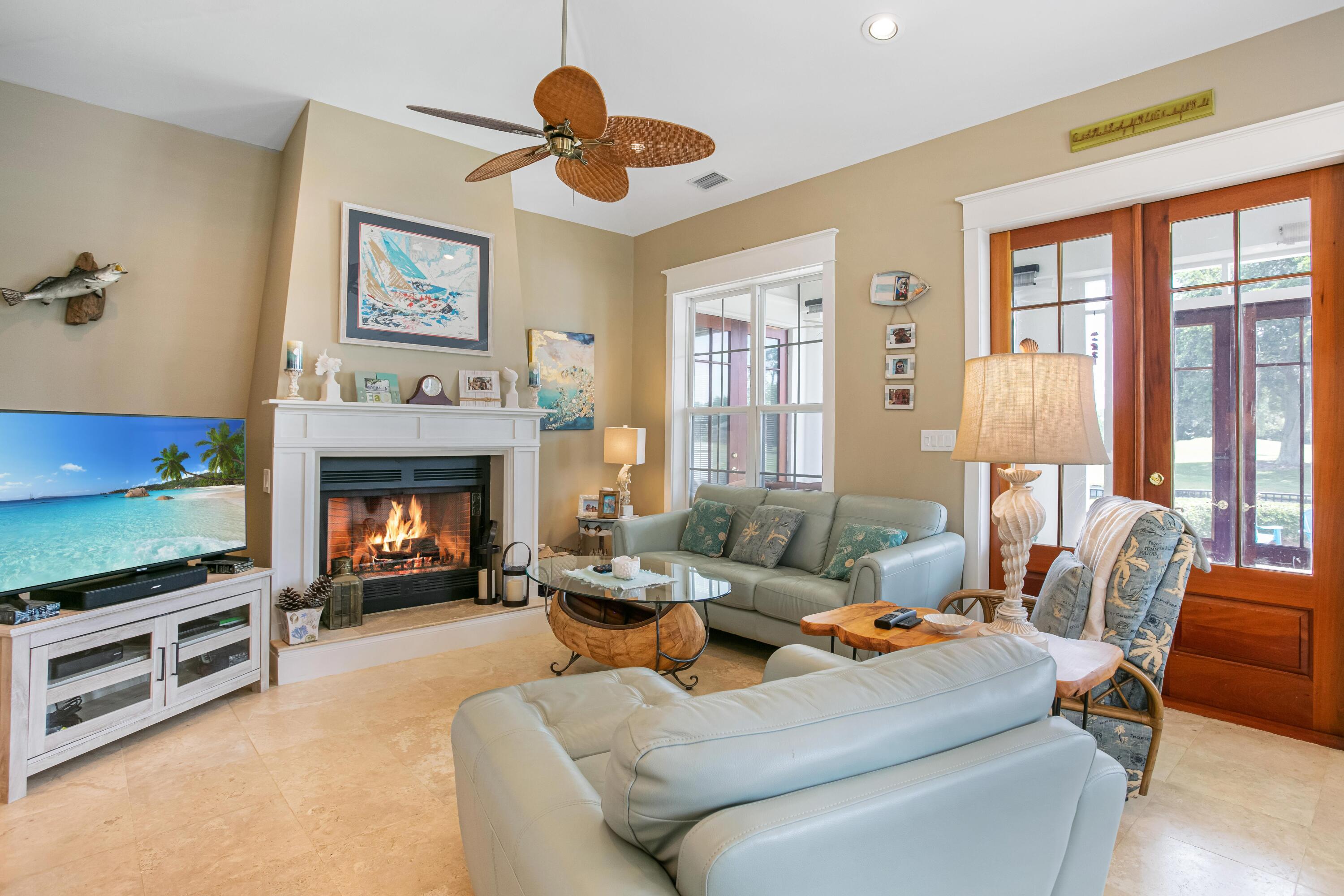 8068 Fountains Lane