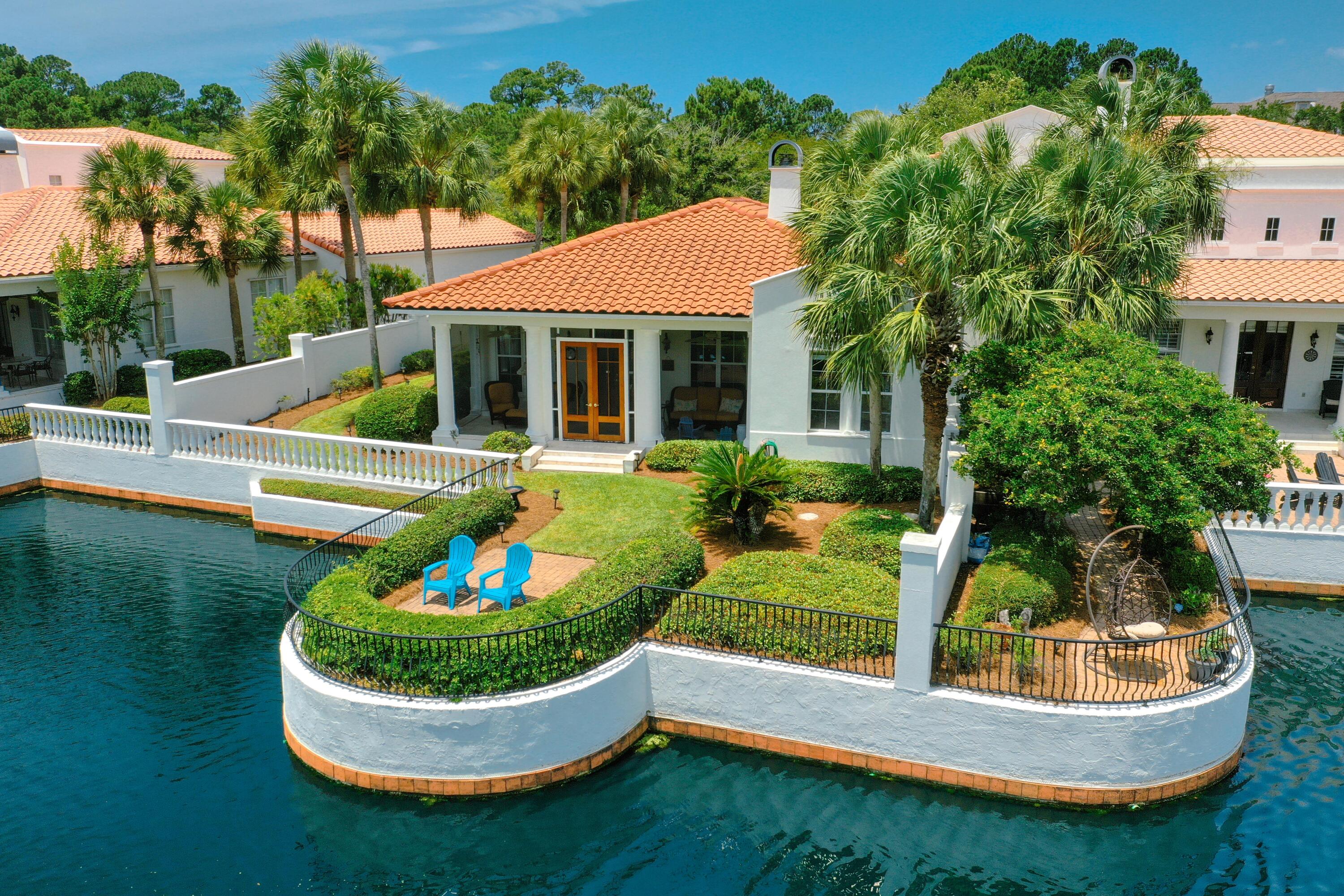 8068 Fountains Lane