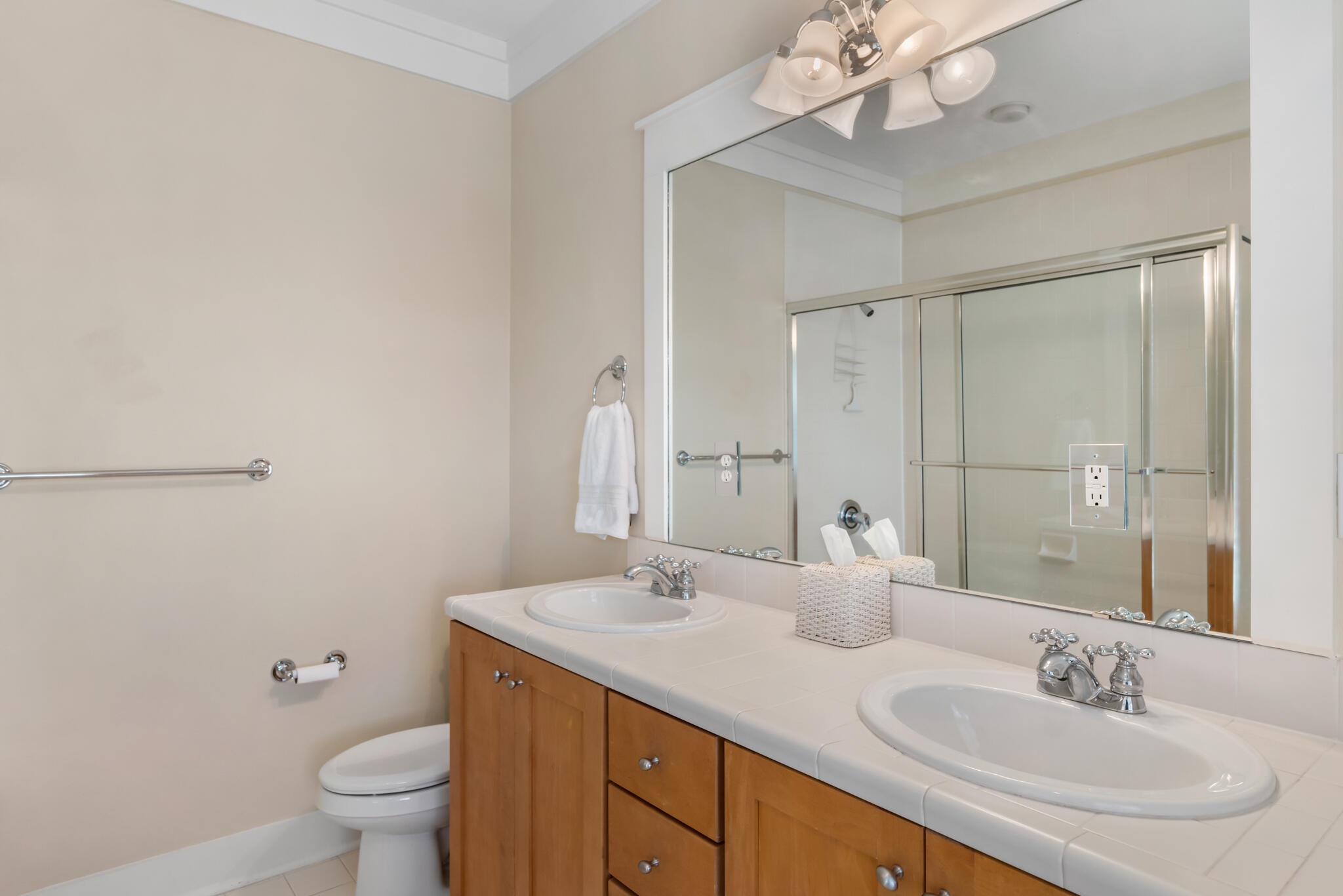 8593 Magnolia Bay Lane