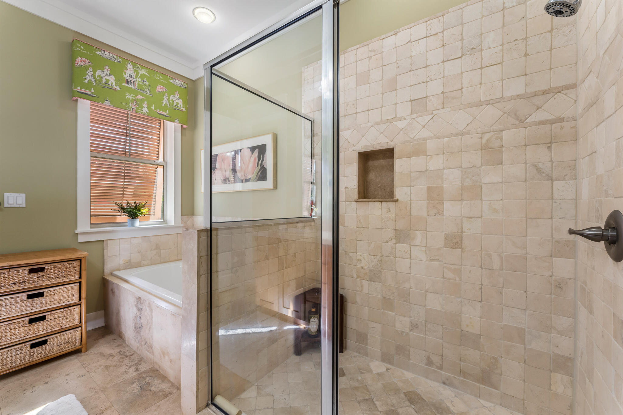 8593 Magnolia Bay Lane