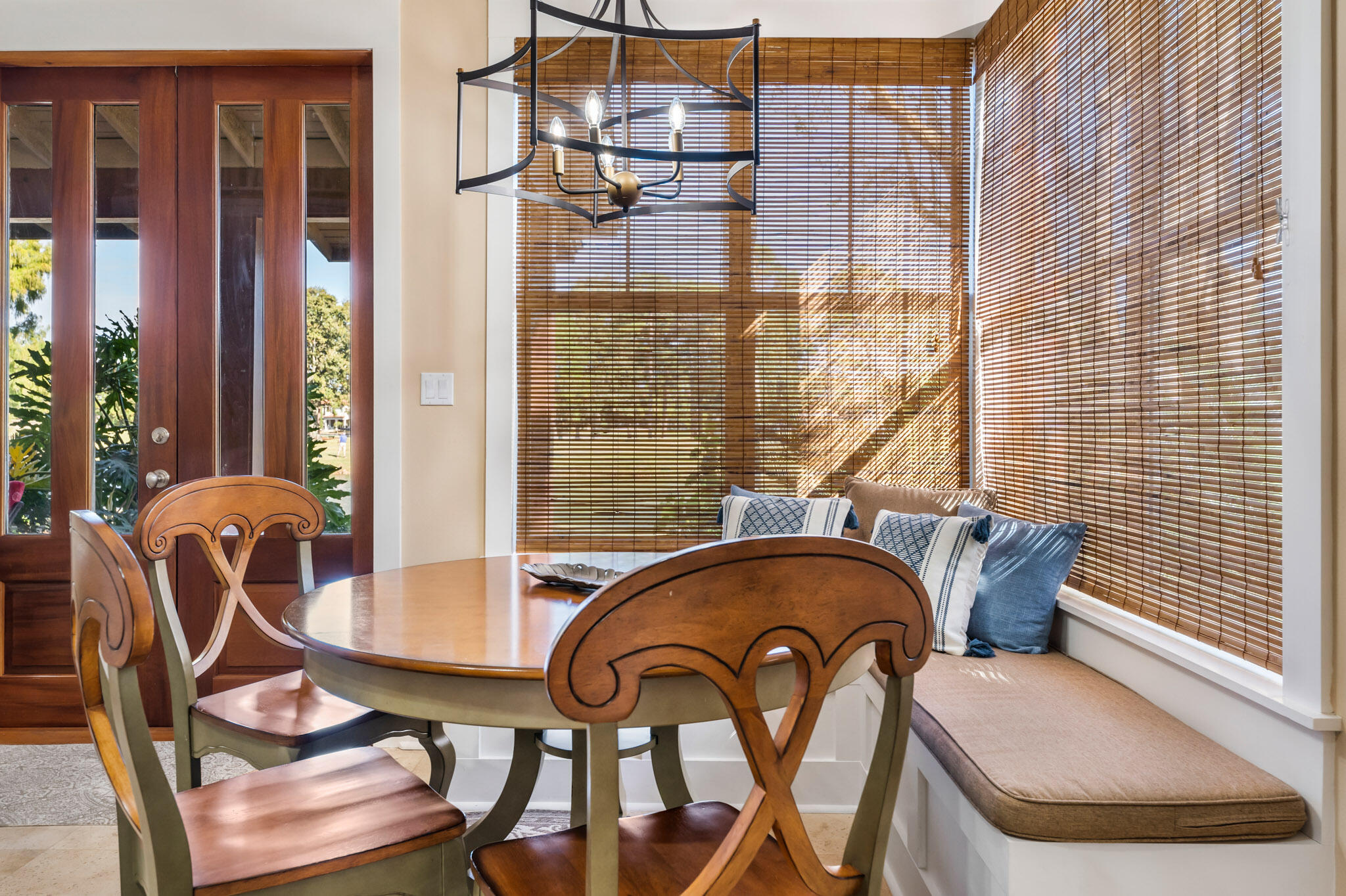8593 Magnolia Bay Lane