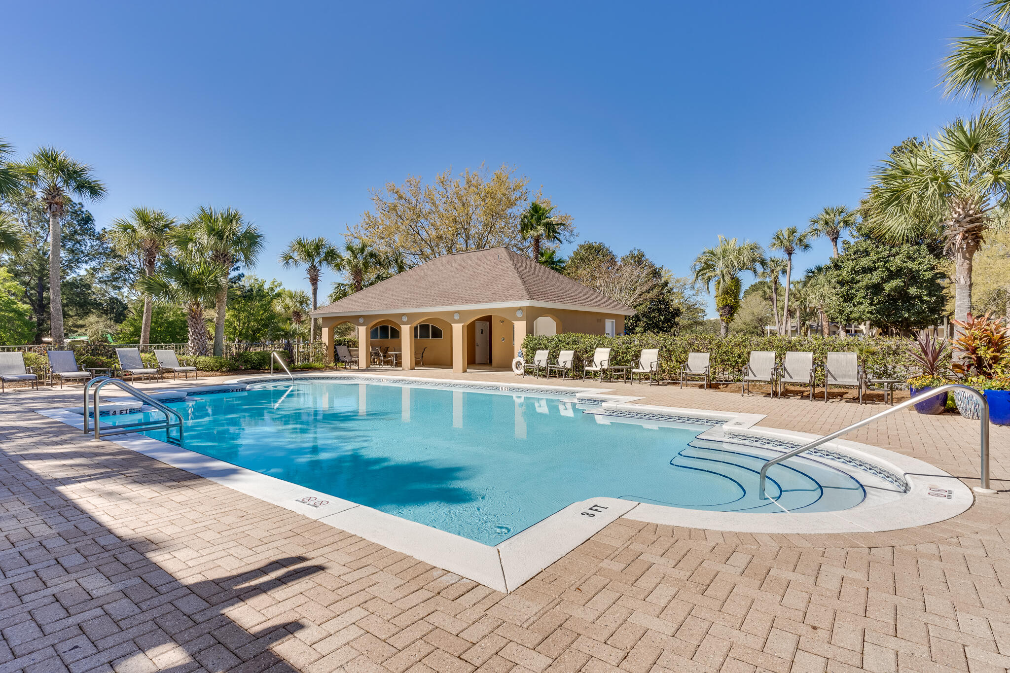 8570 Turnberry Drive, 8570