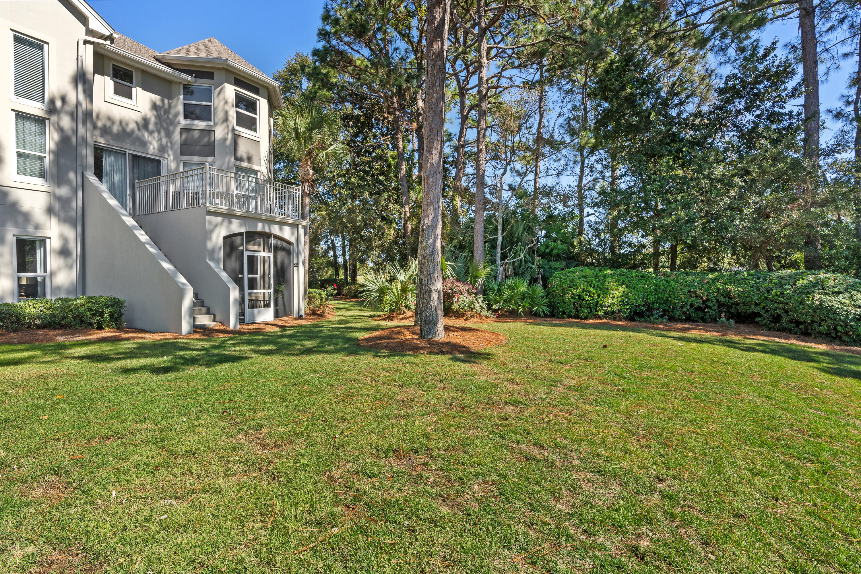 8570 Turnberry Drive, 8570