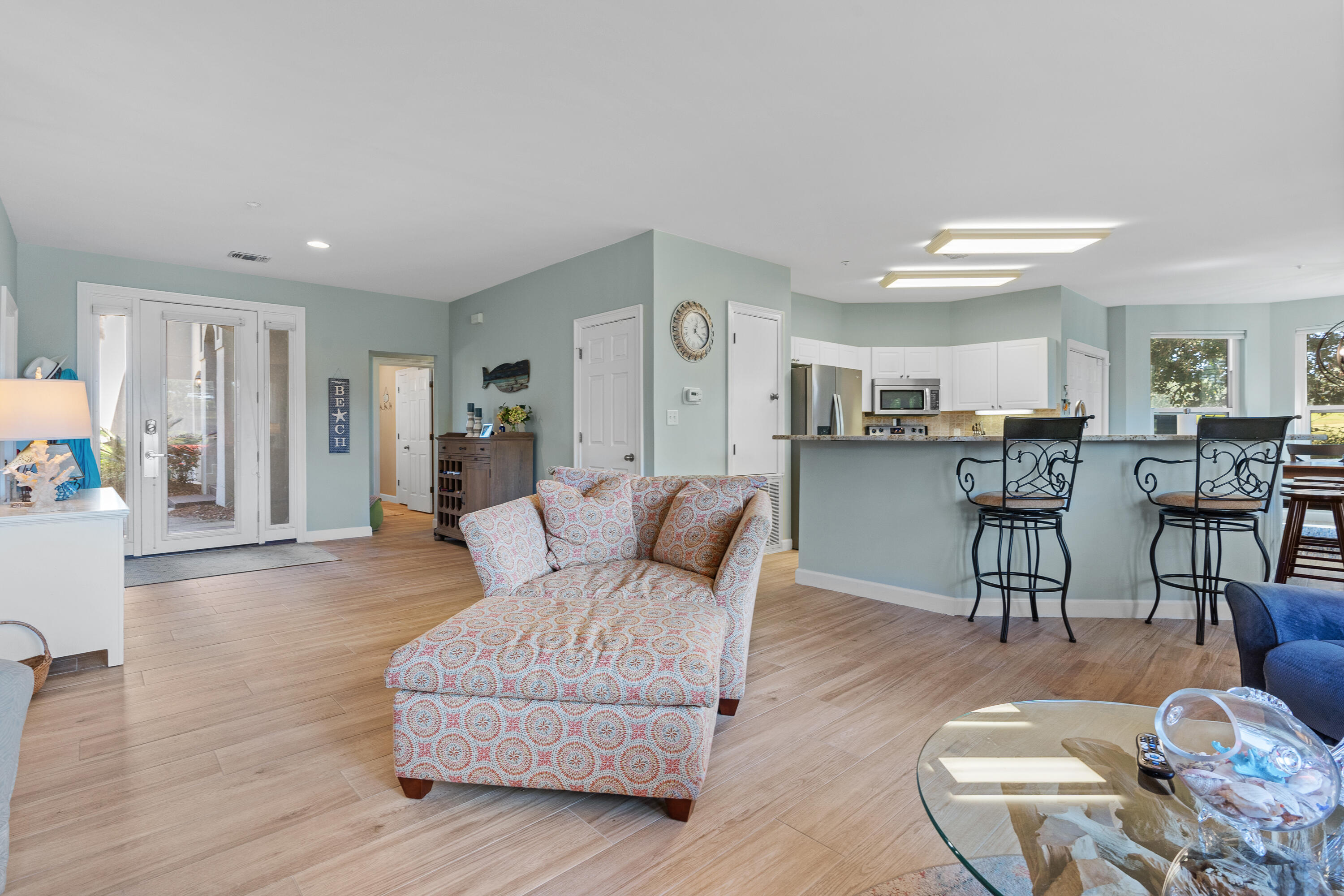 8570 Turnberry Drive, 8570