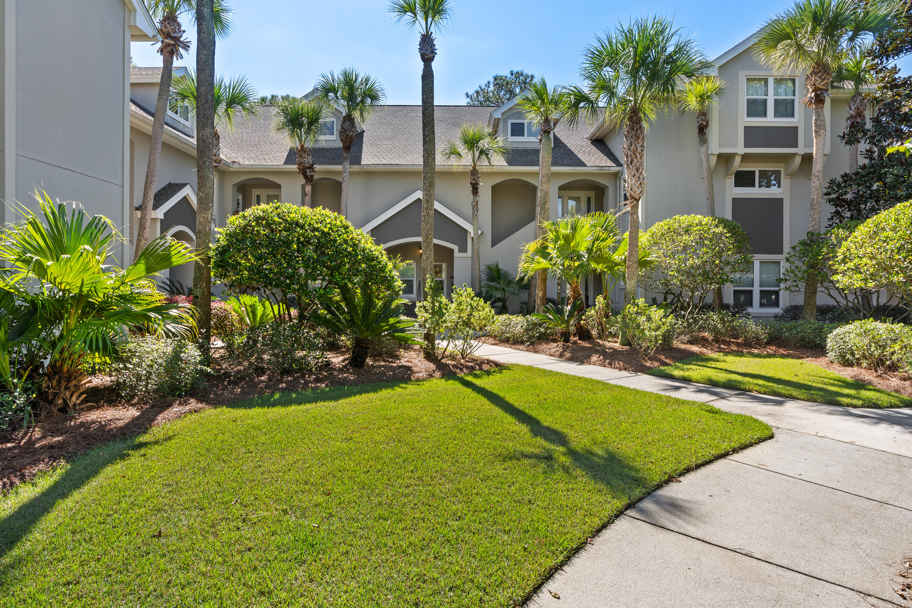 8570 Turnberry Drive, 8570
