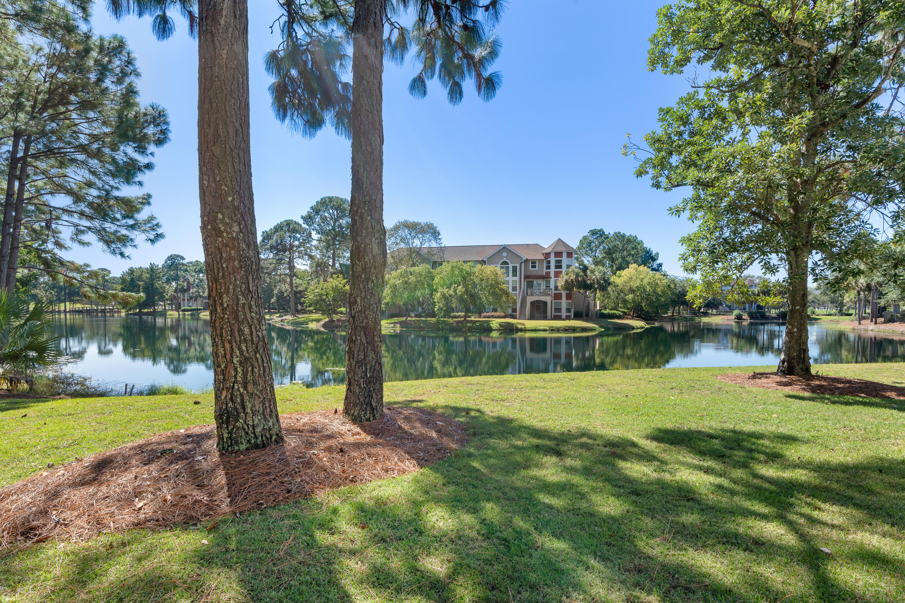 8570 Turnberry Drive, 8570