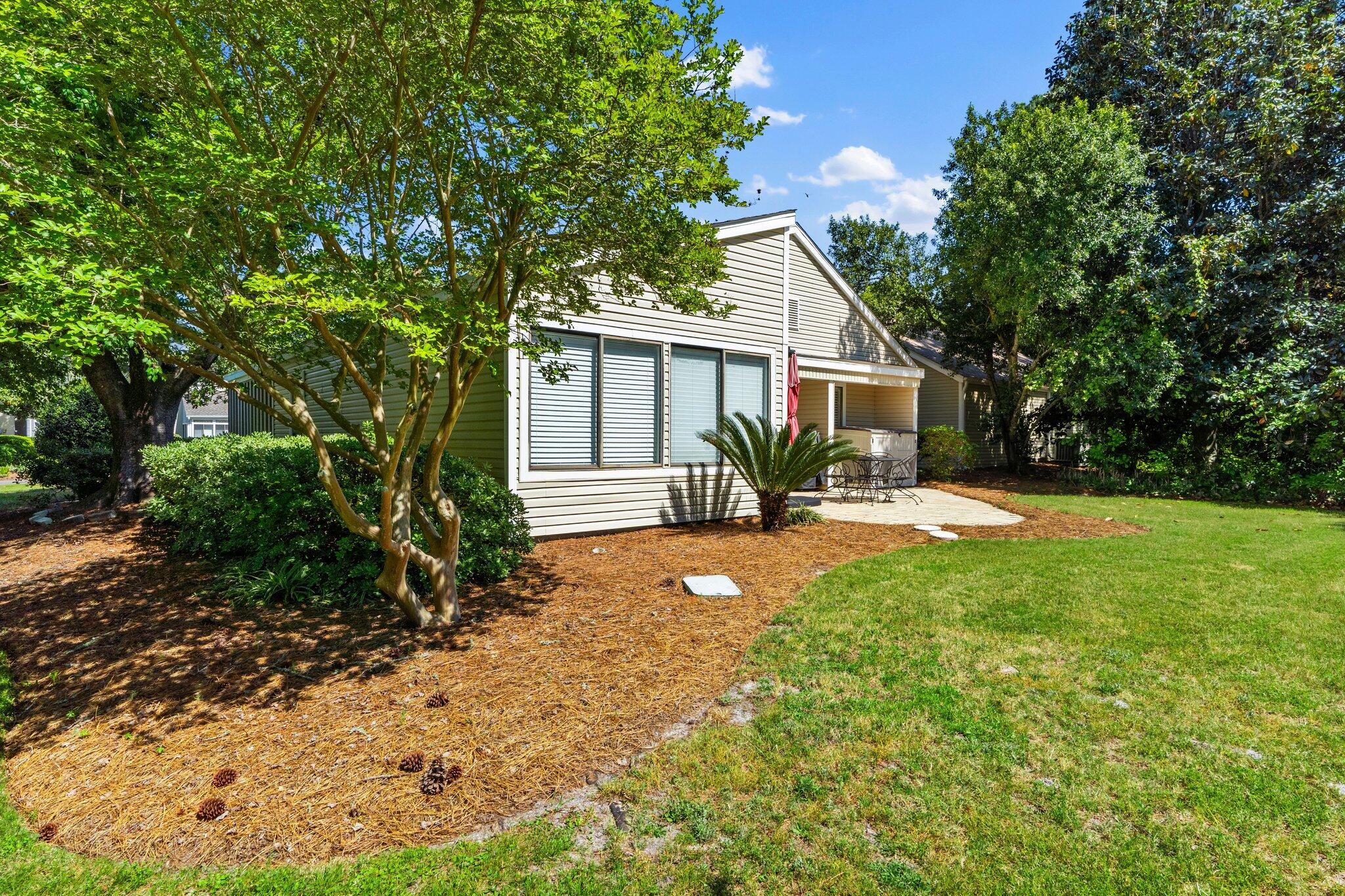 512 Magnolia Place, 512