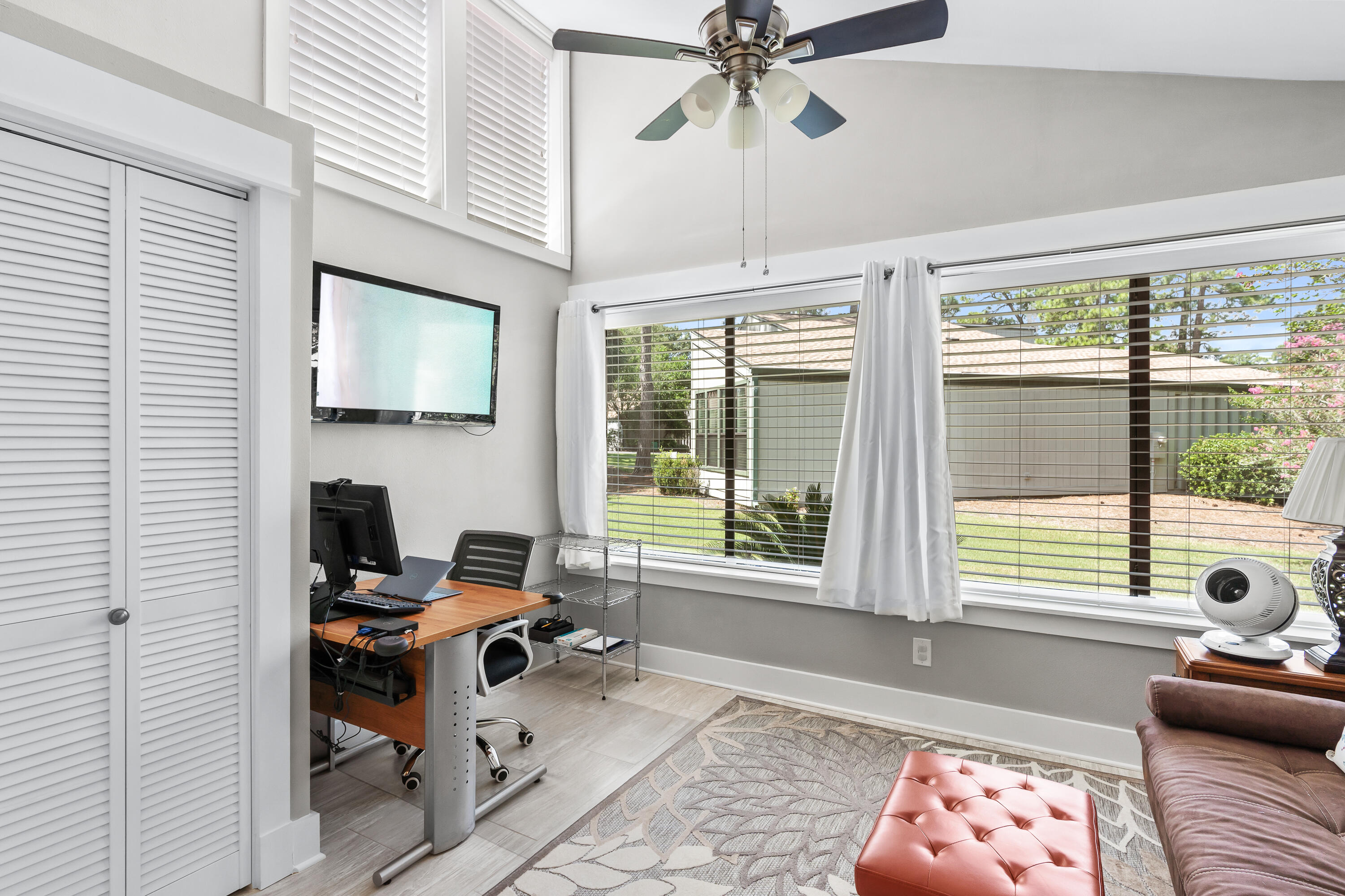 512 Magnolia Place, 512