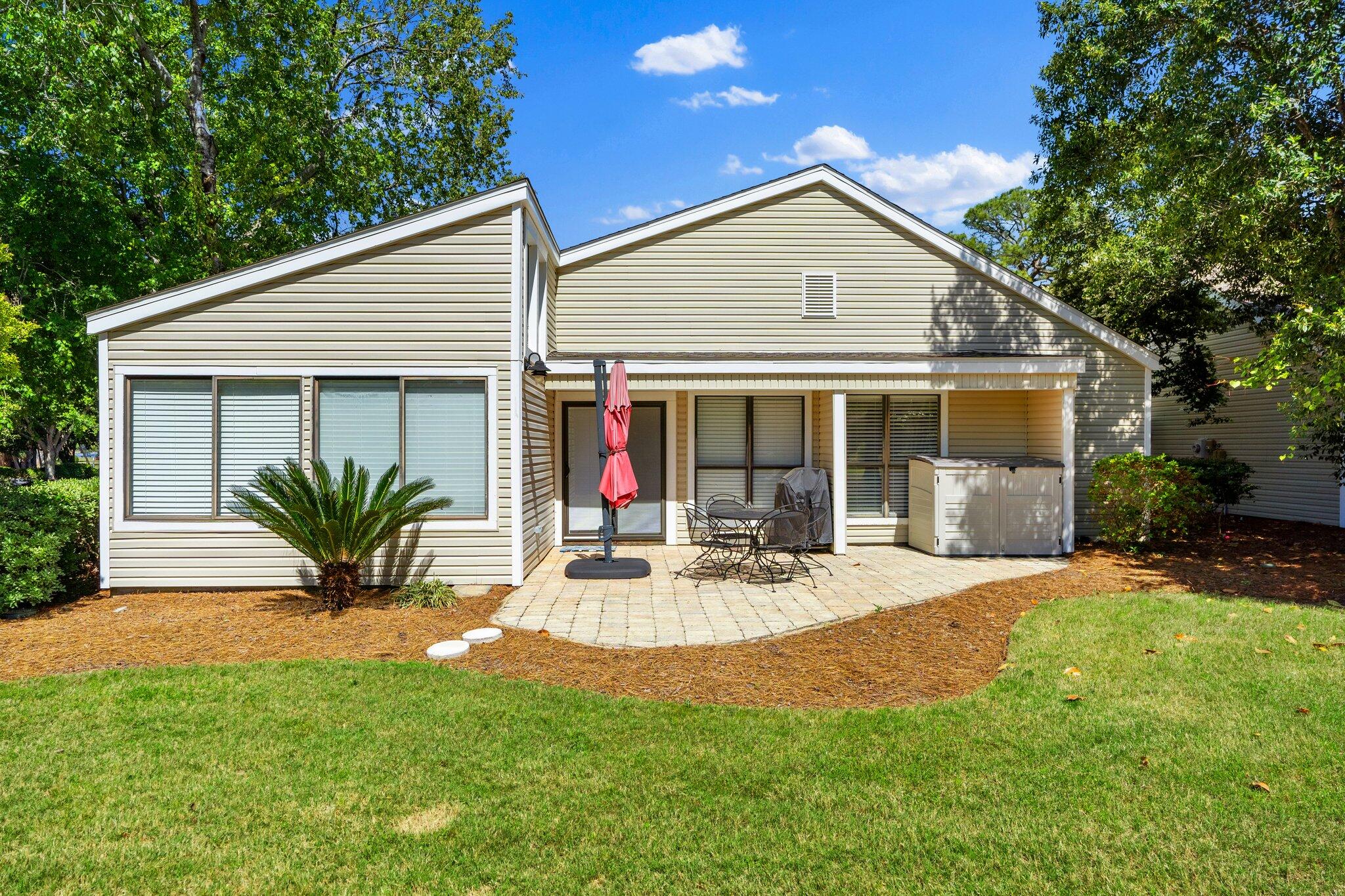 512 Magnolia Place, 512