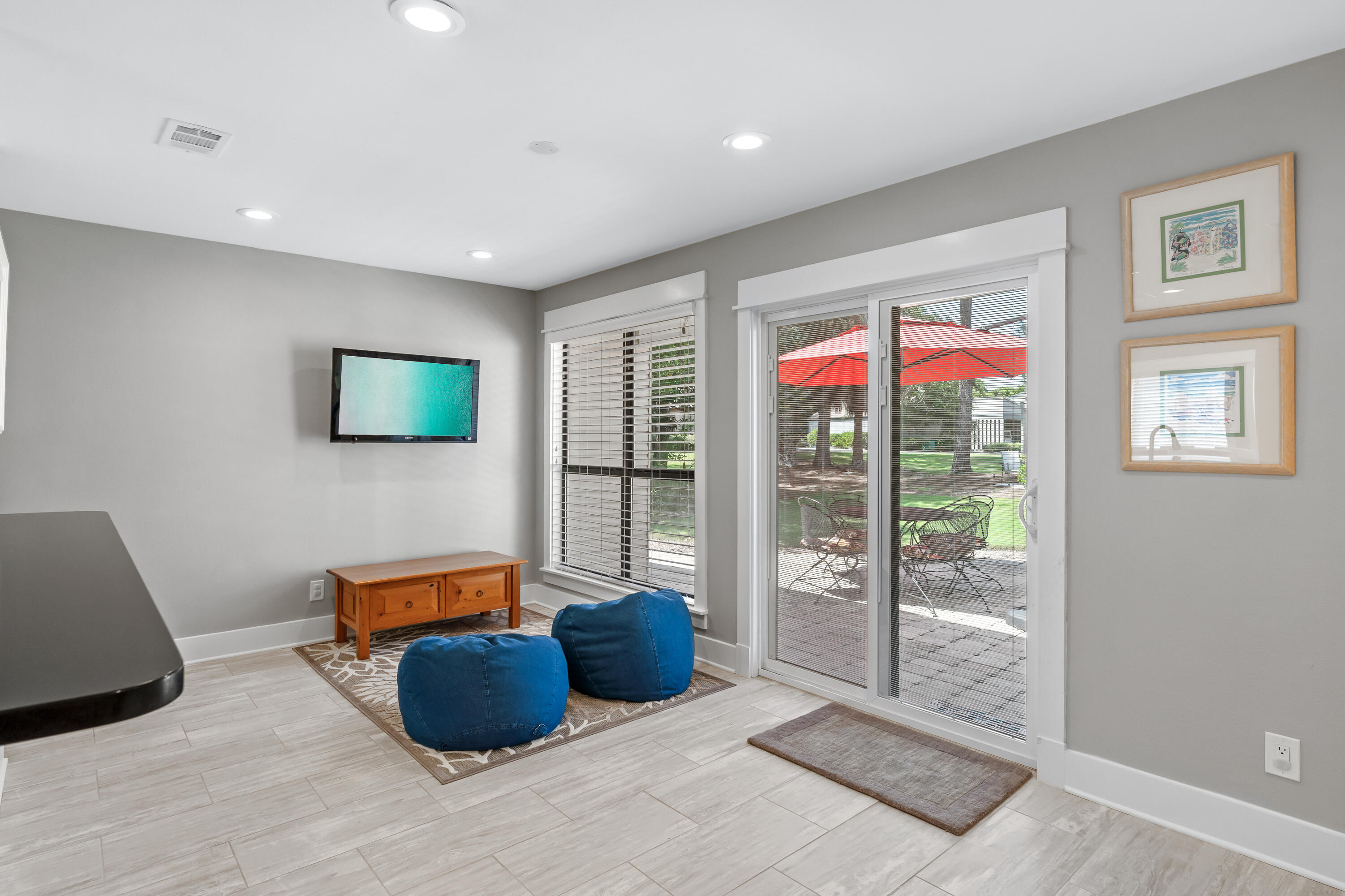 512 Magnolia Place, 512