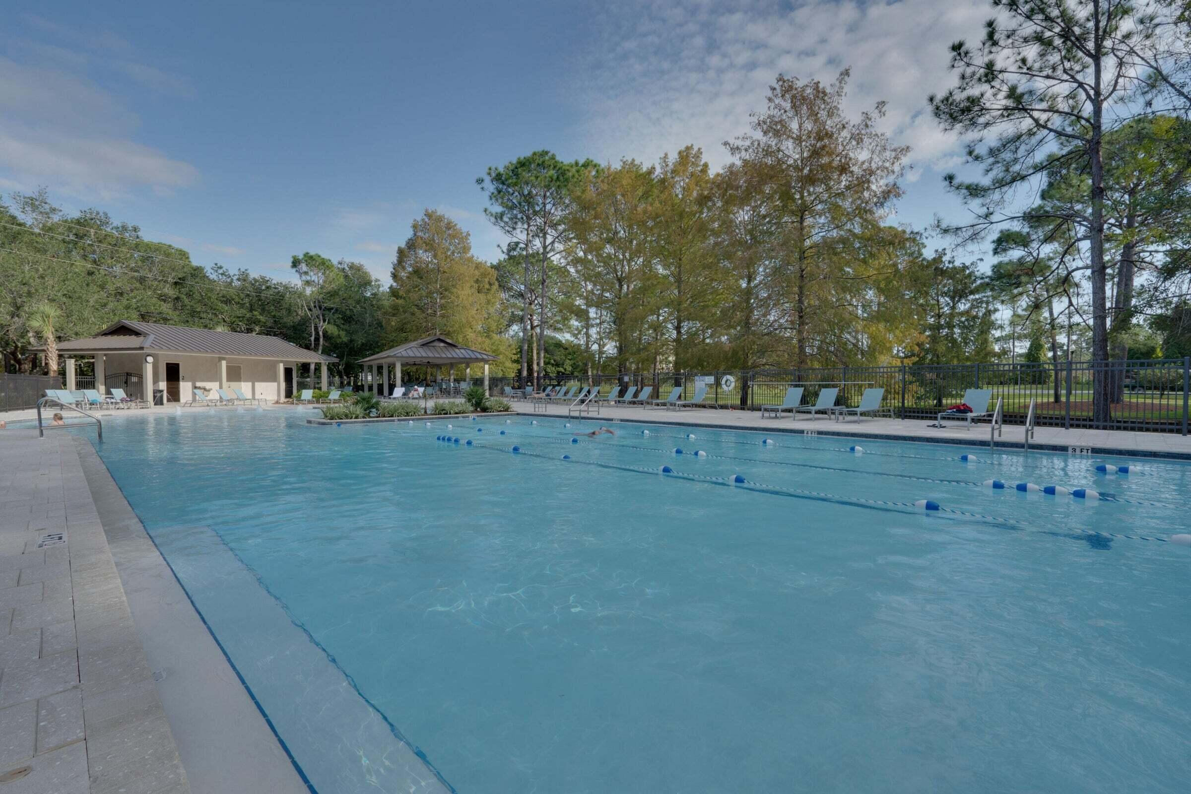 512 Magnolia Place, 512