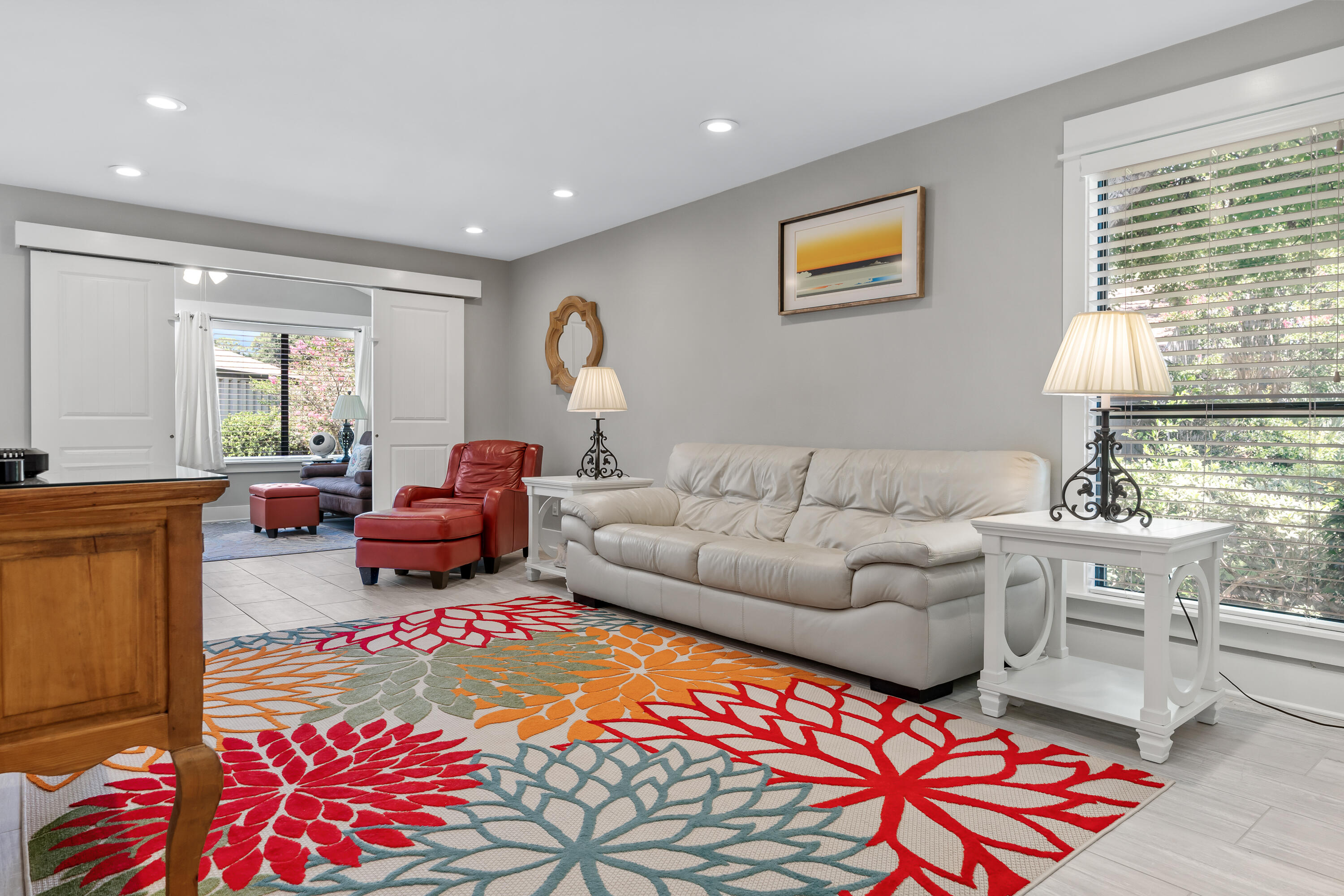 512 Magnolia Place, 512