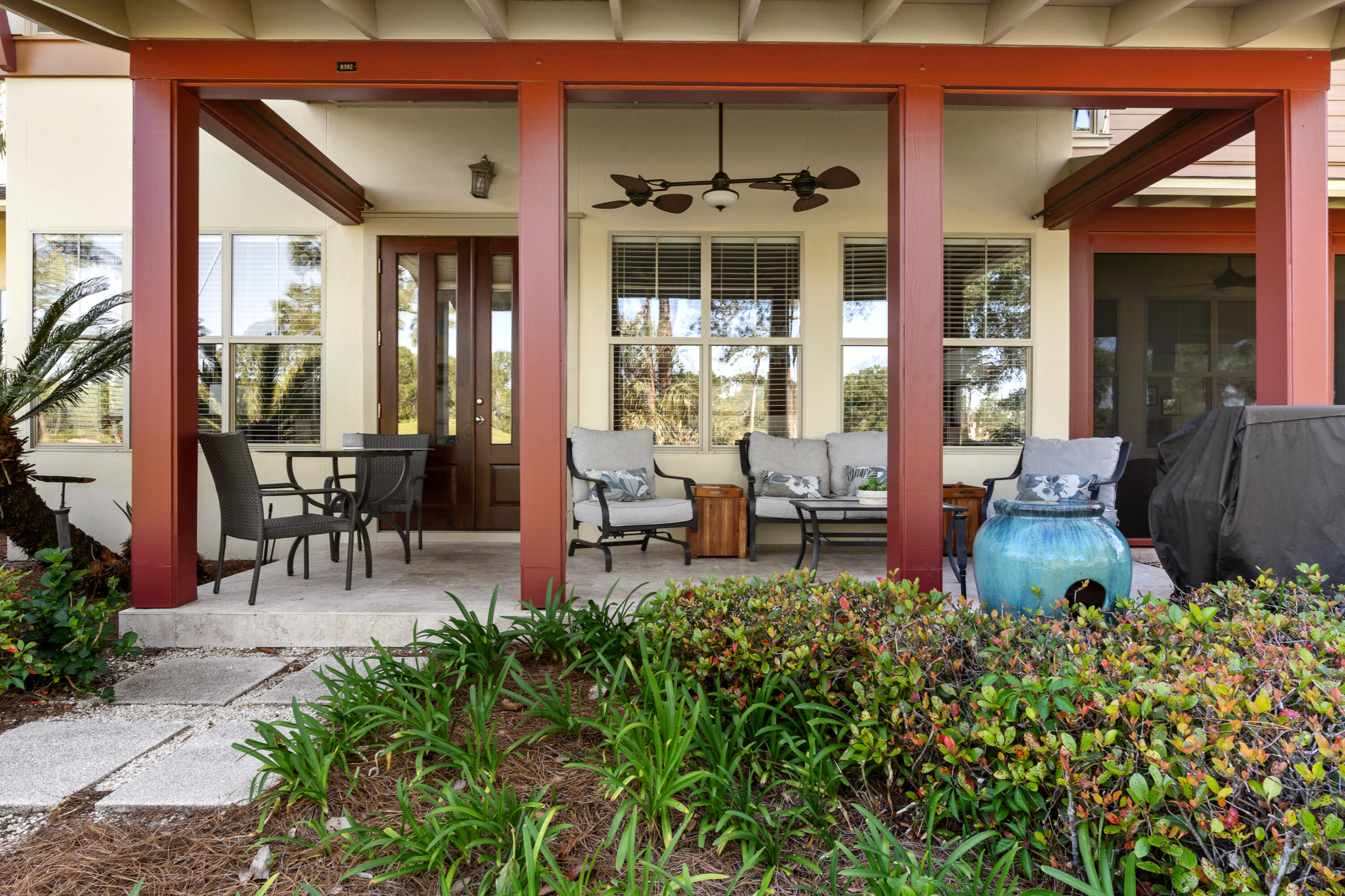 8582 Magnolia Bay Lane