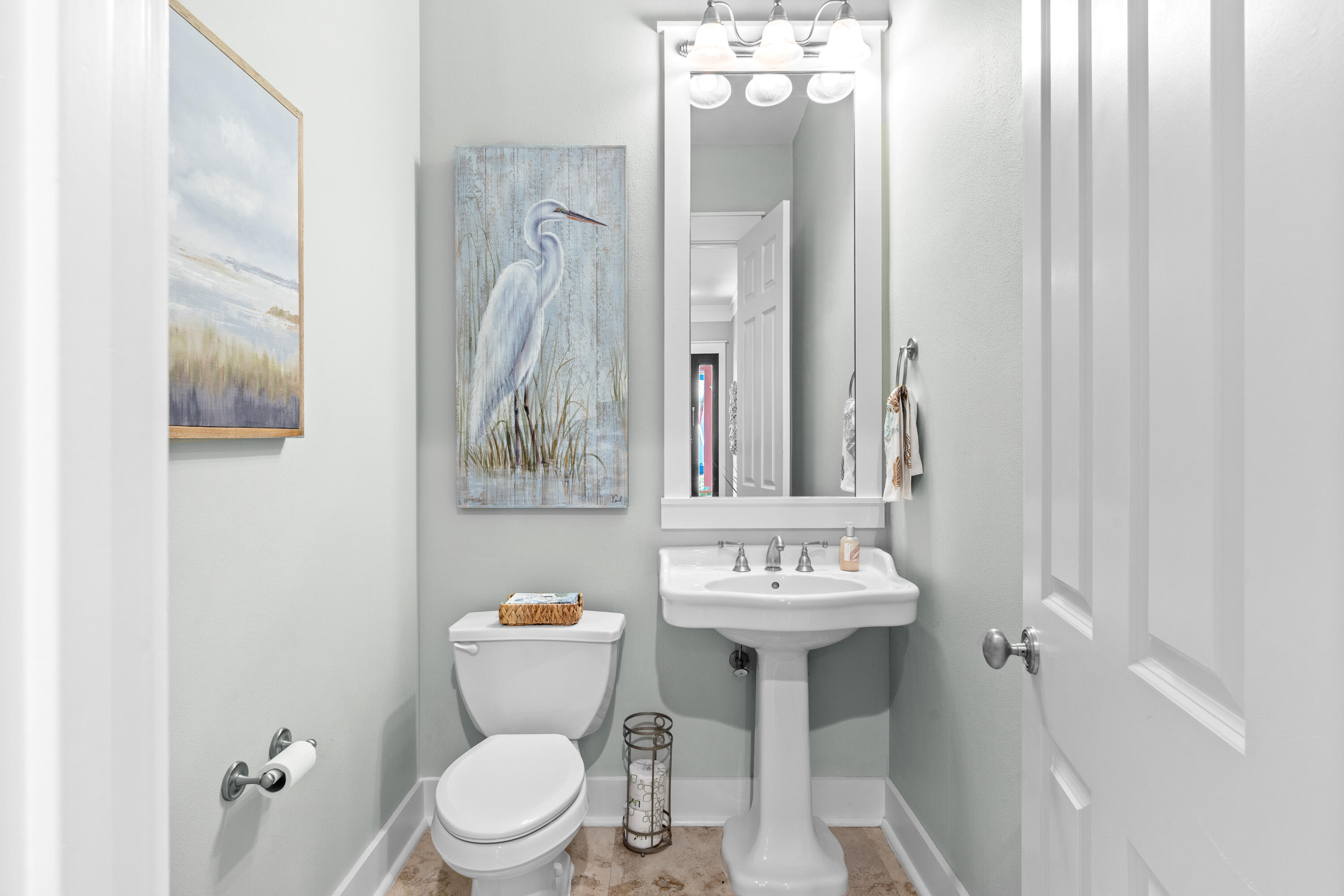 8582 Magnolia Bay Lane