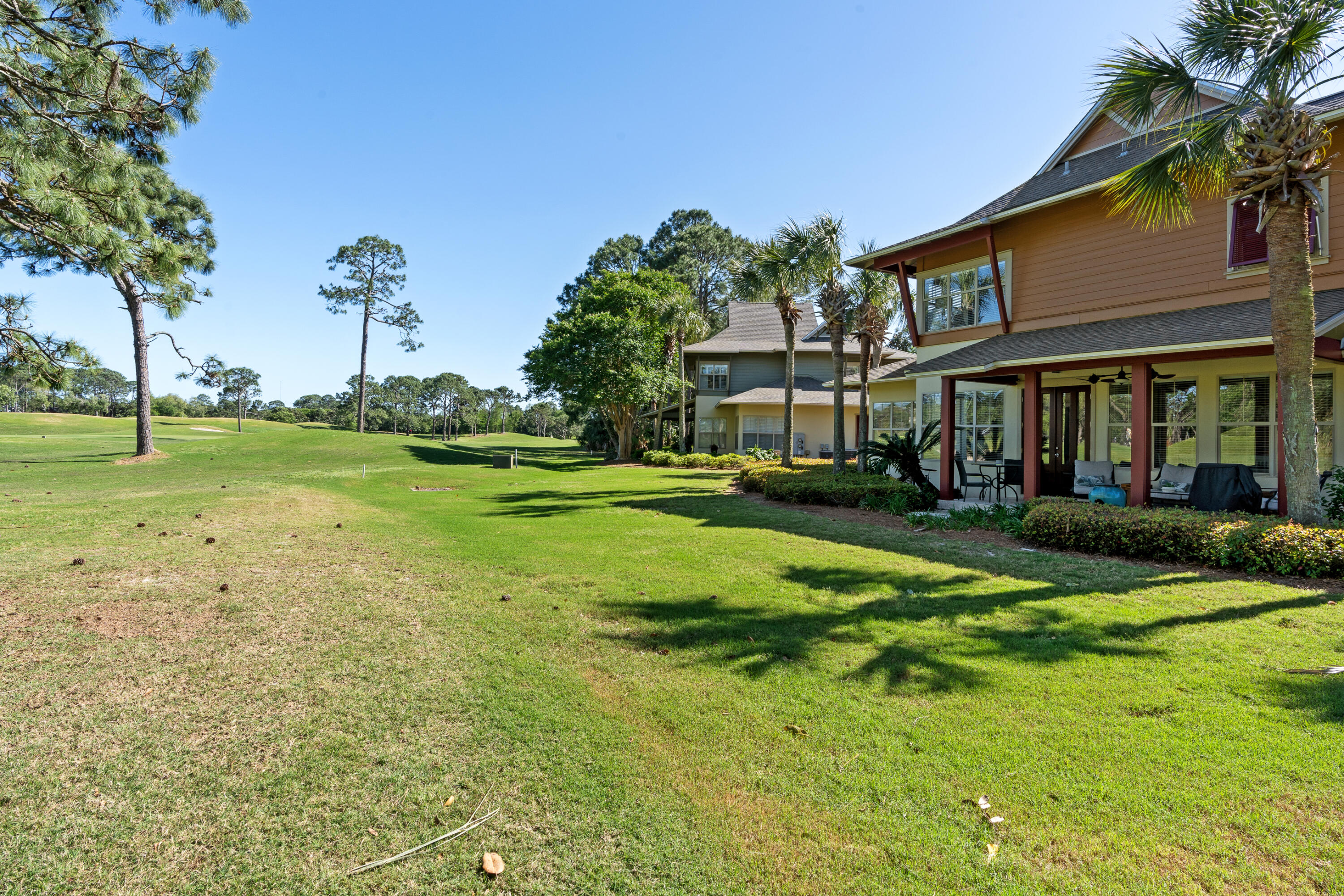 8582 Magnolia Bay Lane
