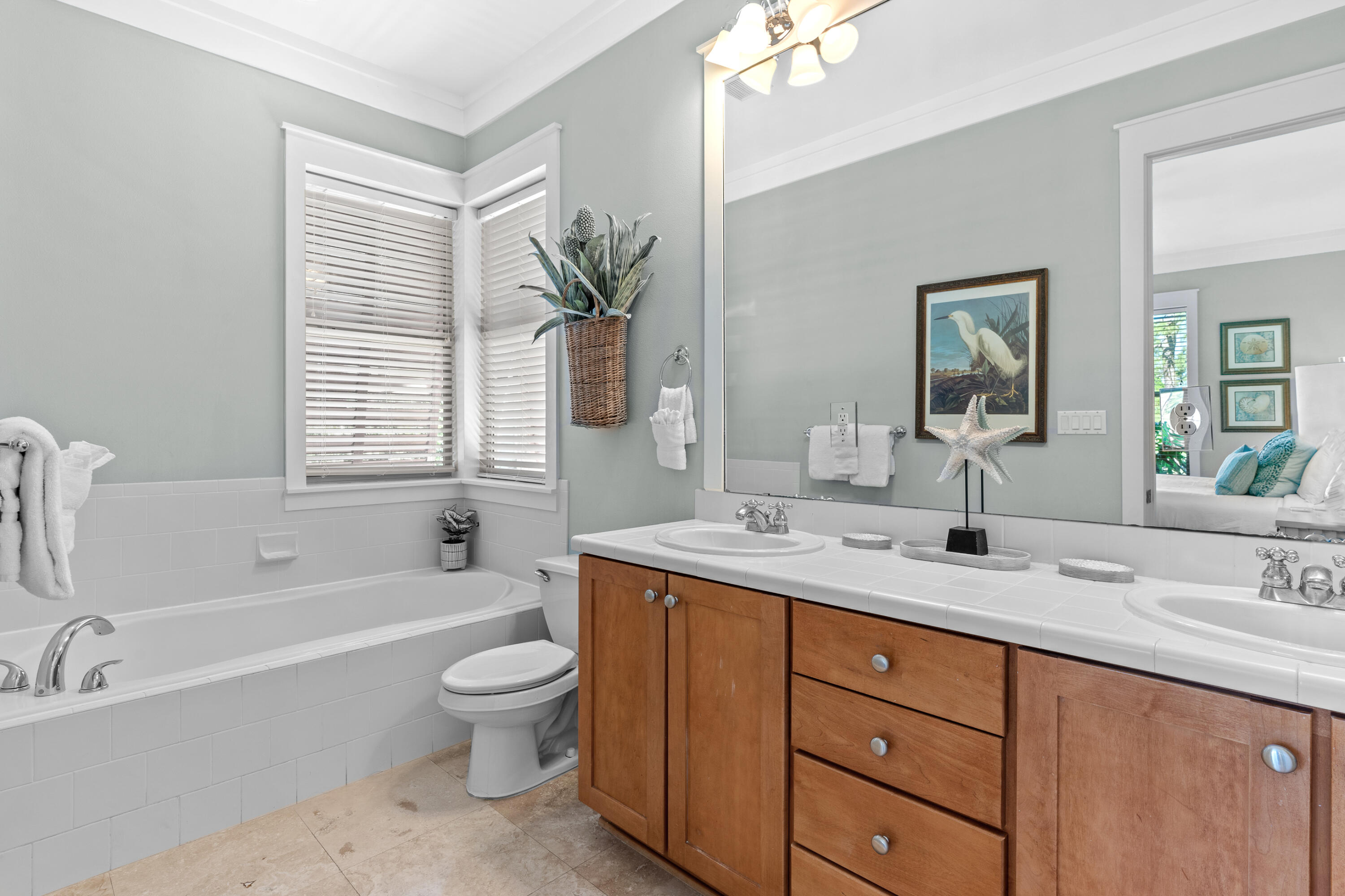 8582 Magnolia Bay Lane