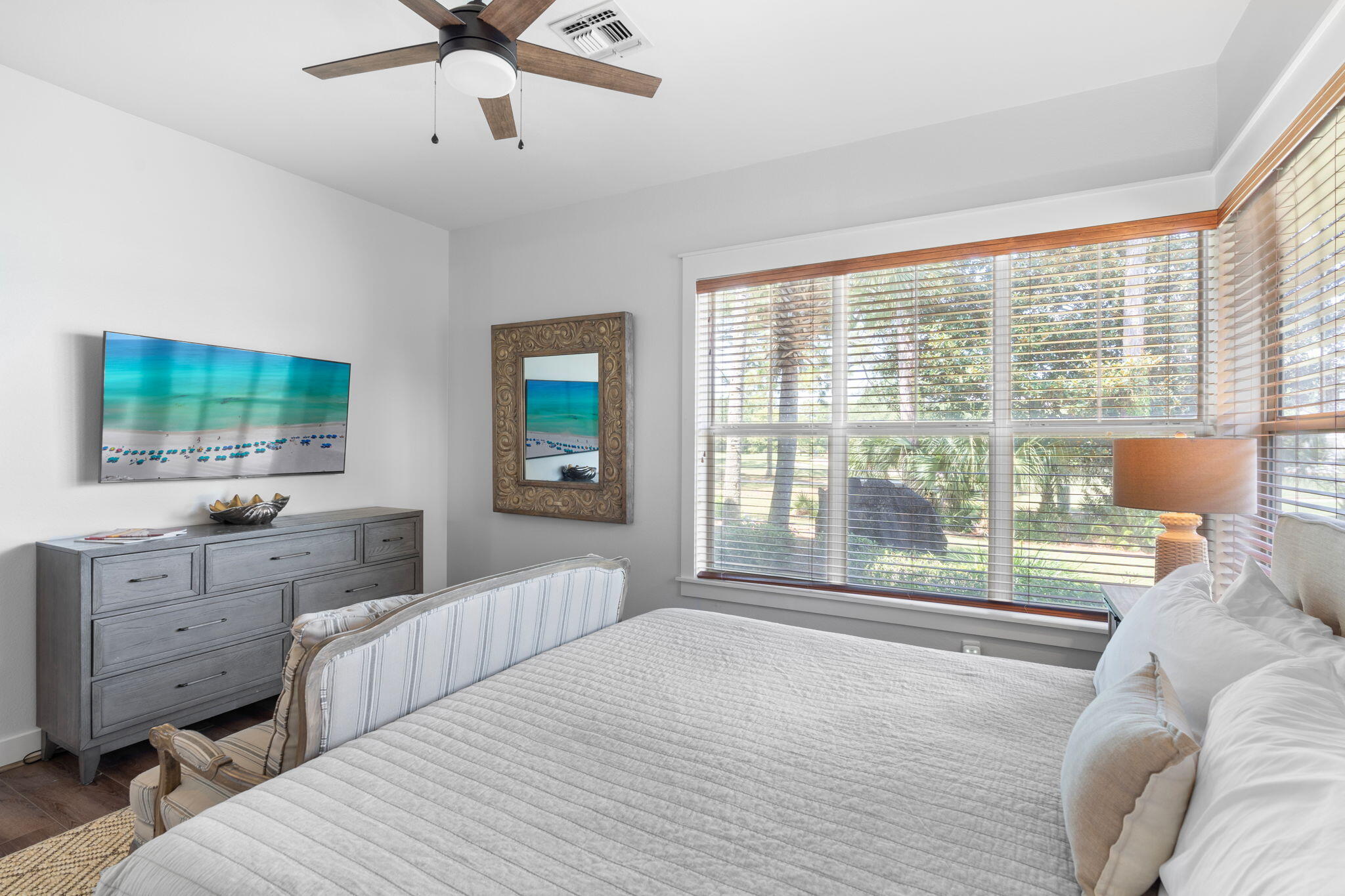 8615 Magnolia Bay Lane