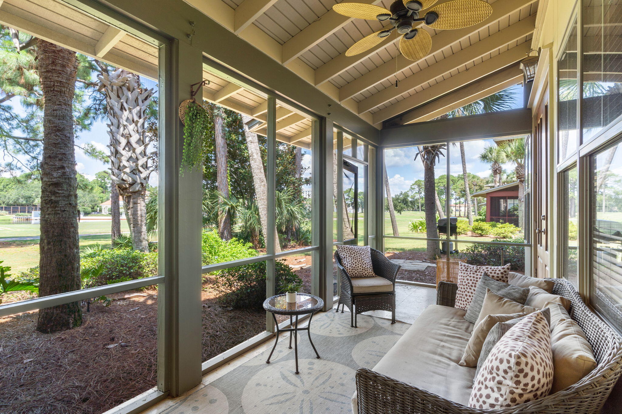 8615 Magnolia Bay Lane