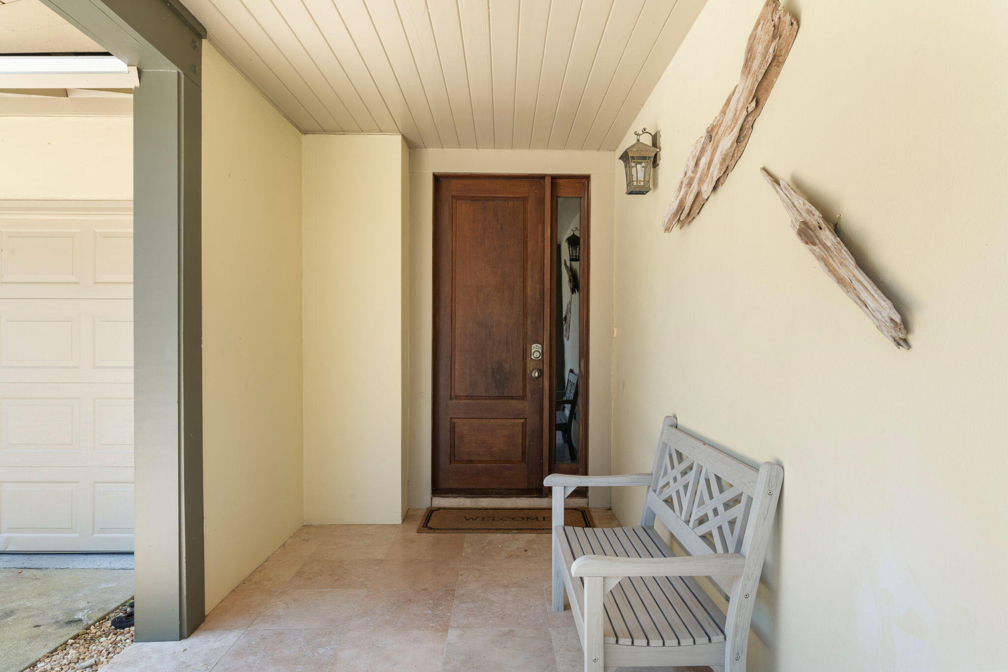 8615 Magnolia Bay Lane