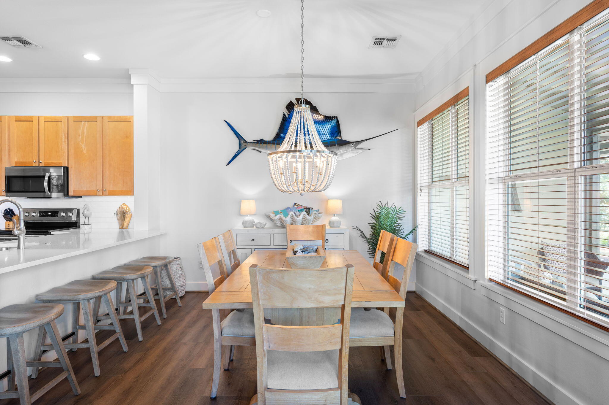 8615 Magnolia Bay Lane