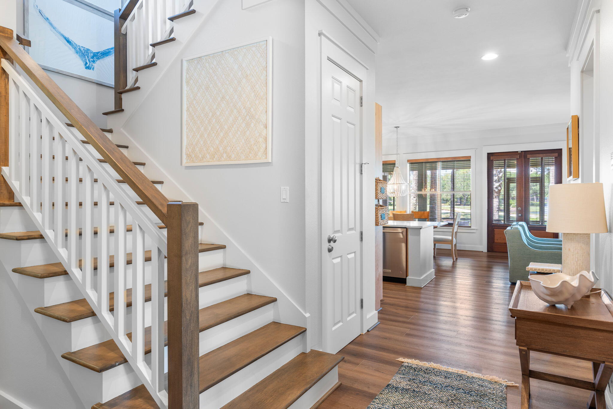 8615 Magnolia Bay Lane